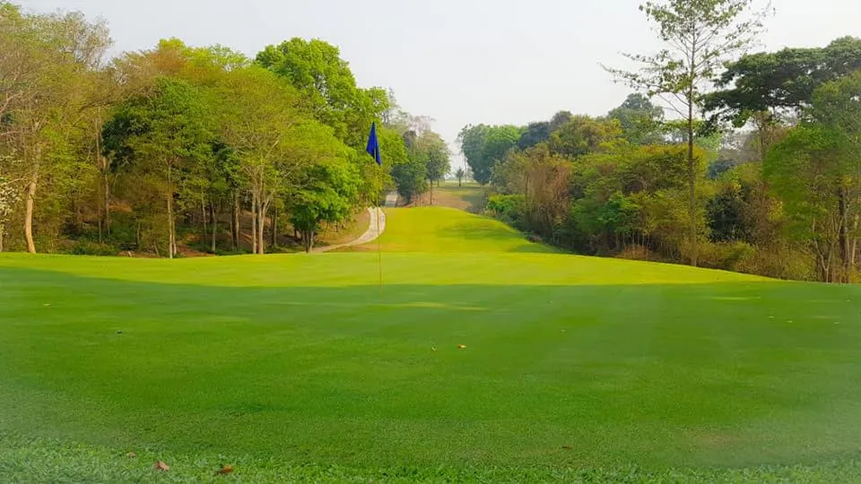 Golfcourse in Dansavanh Namngum Resort