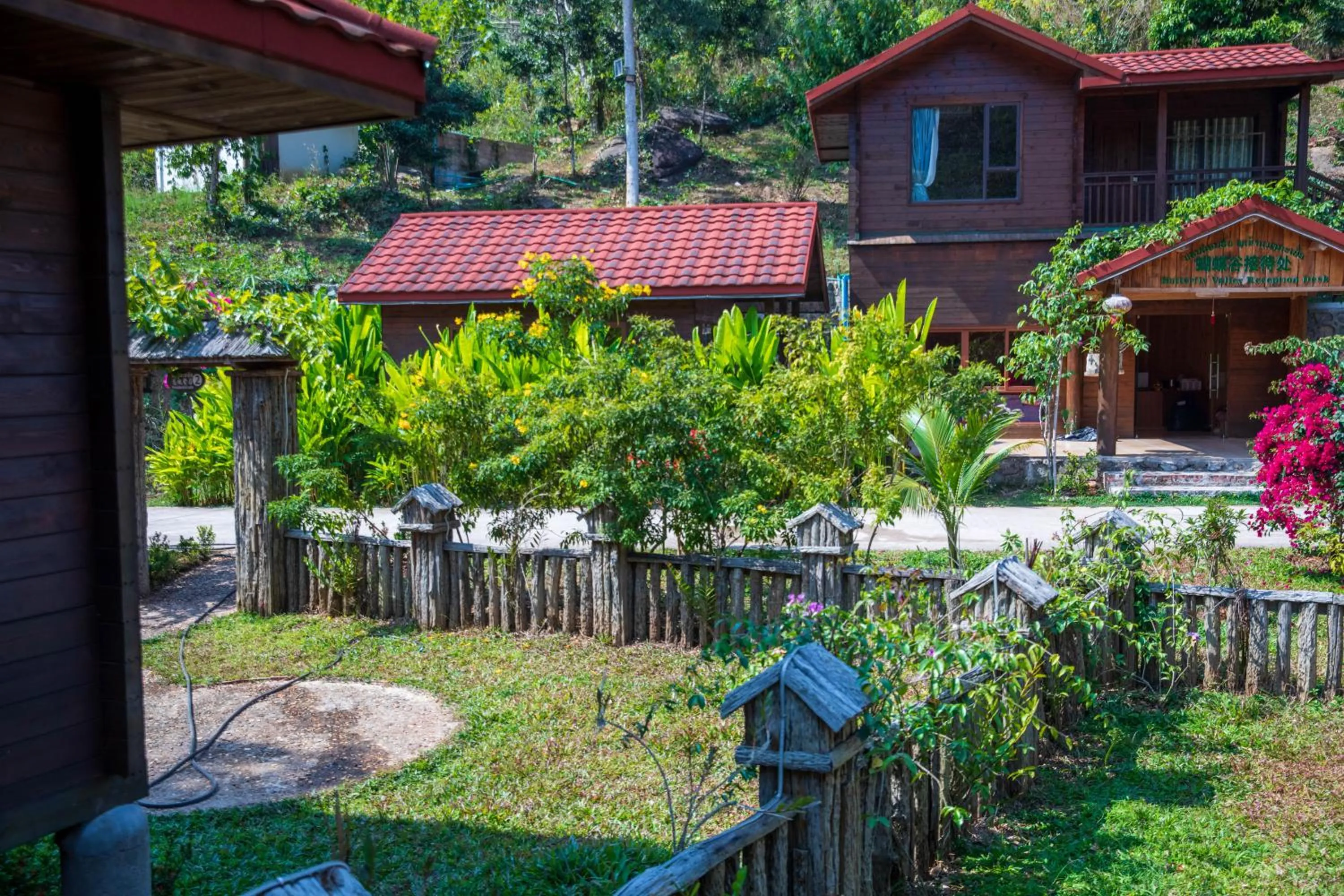 Property building in Dansavanh Namngum Resort