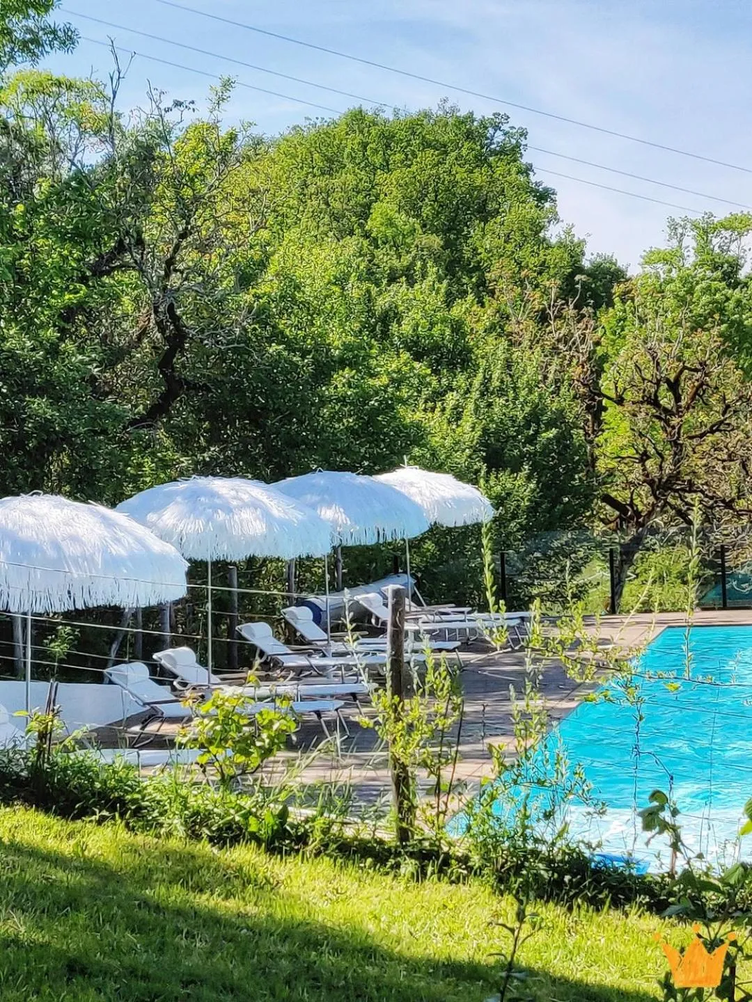 Swimming pool in Estafête