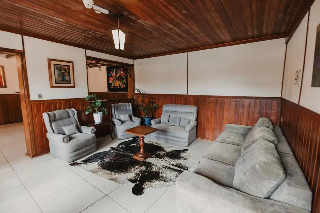 Living room in Refúgio Alpino Economy