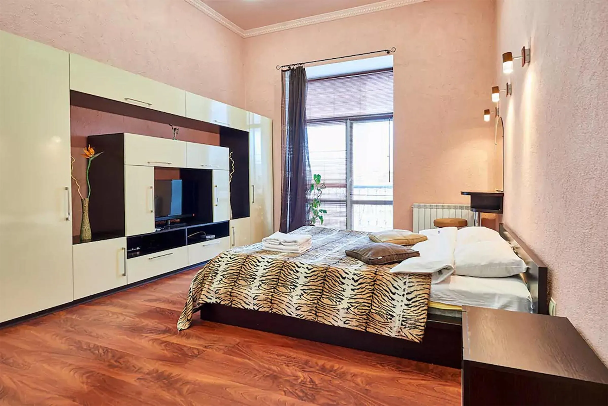 Home Hotel Apartments on Zoloti Vorota