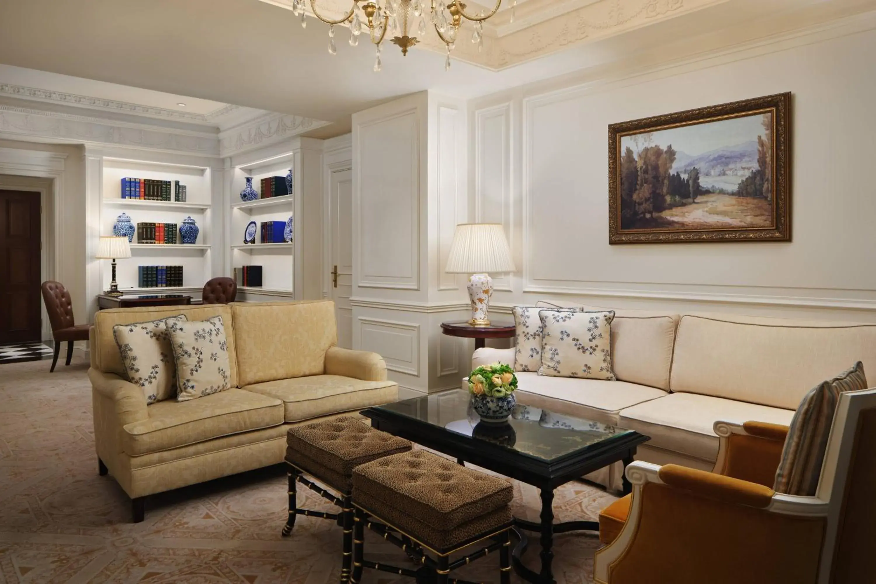 Club Executive Suite in The Ritz-Carlton, Tianjin Club Executive Suite in The Ritz-Carlton, Tianjin