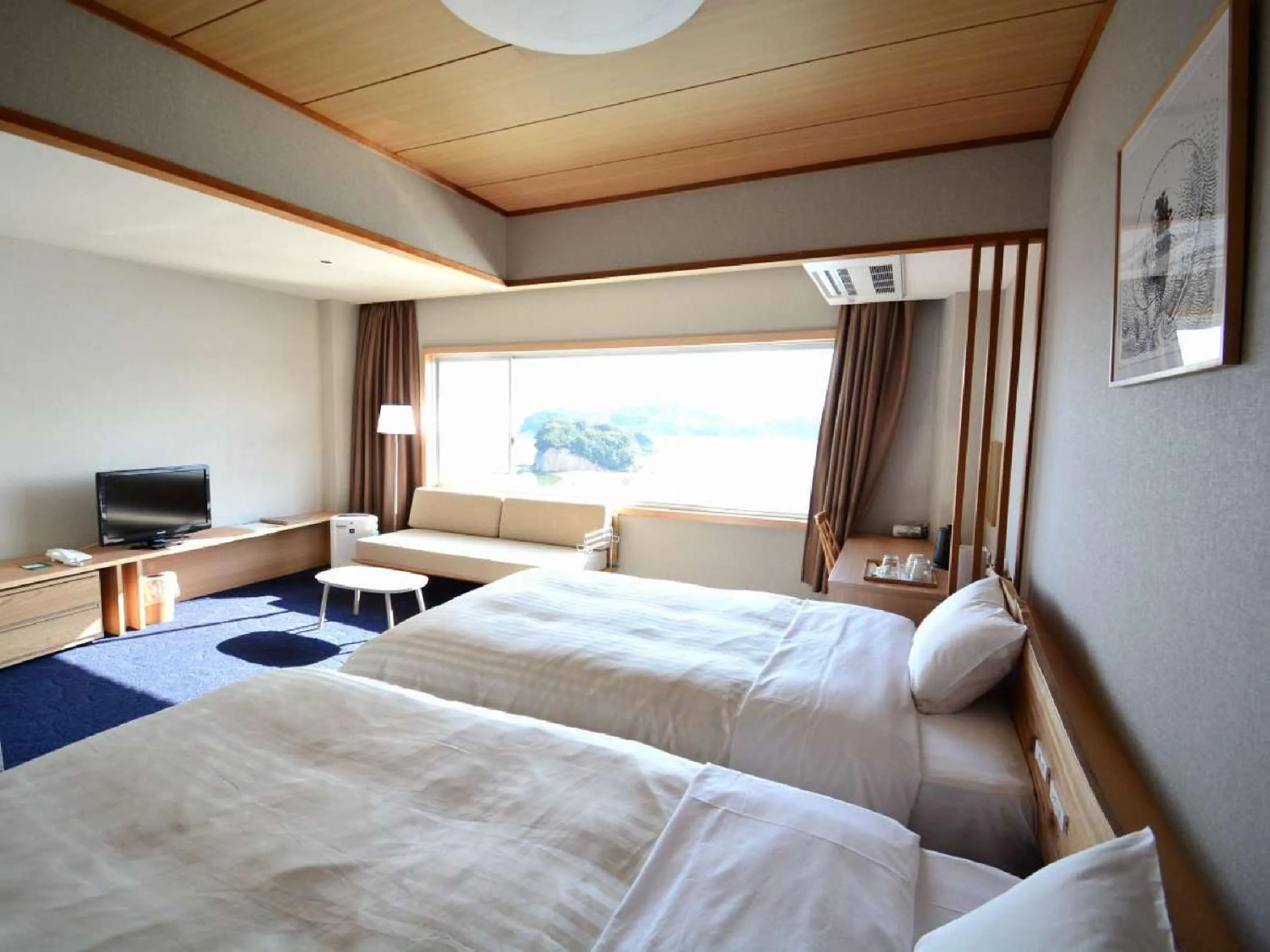 Photo of the whole room in Shodoshima International Hotel