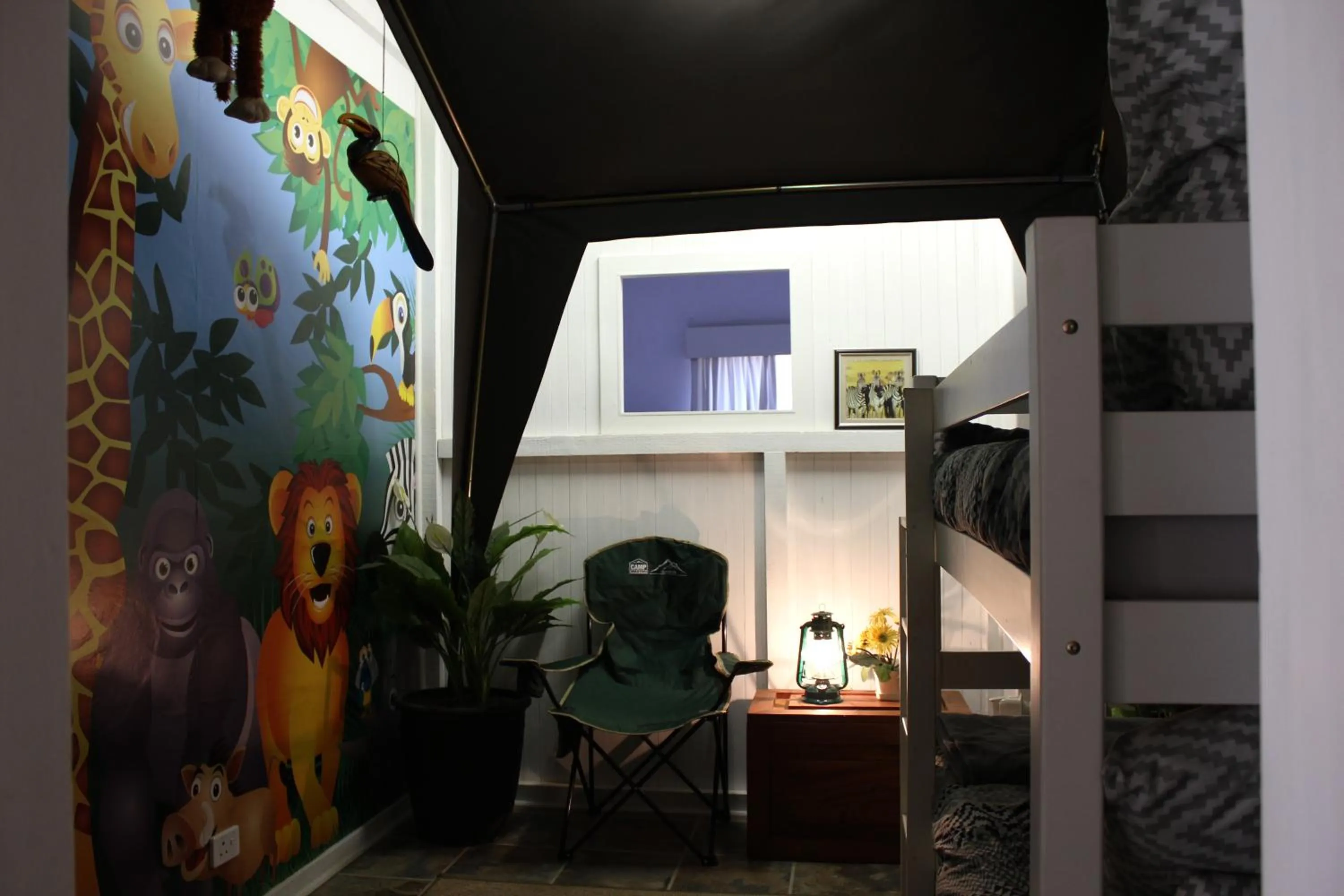 bunk bed in The Sabie Town House Guest Lodge