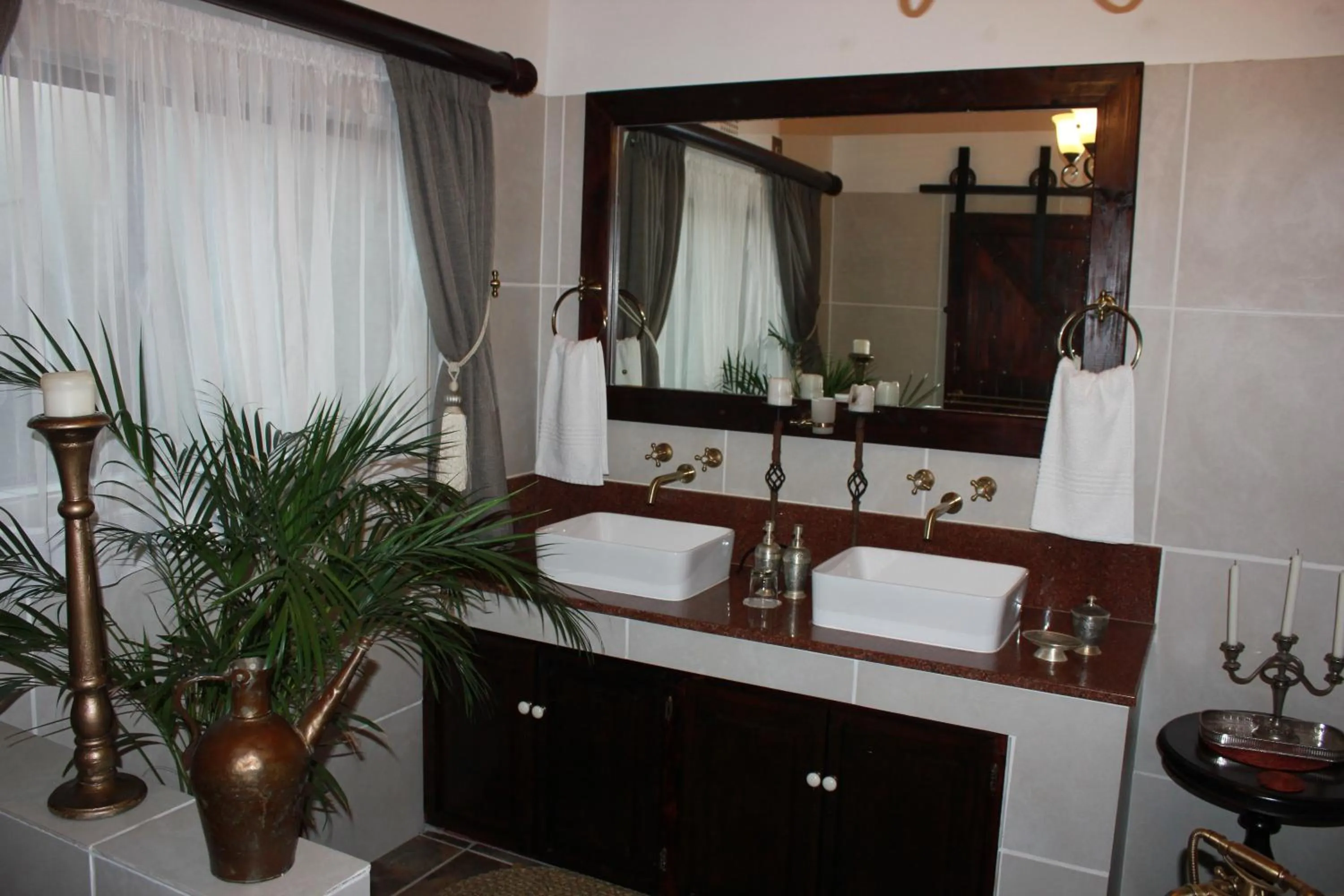 Bathroom in The Sabie Town House Guest Lodge