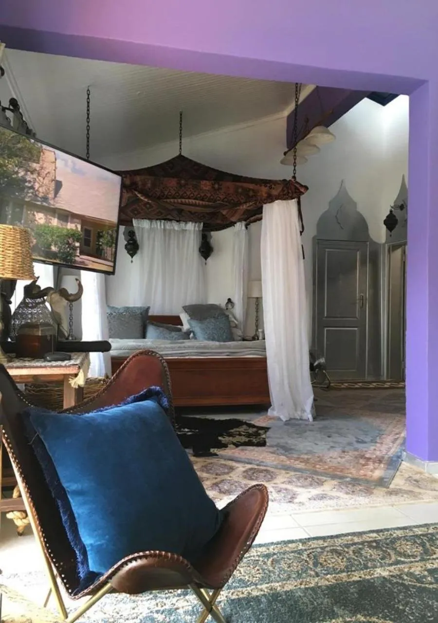 Lounge or bar in The Sabie Town House Guest Lodge