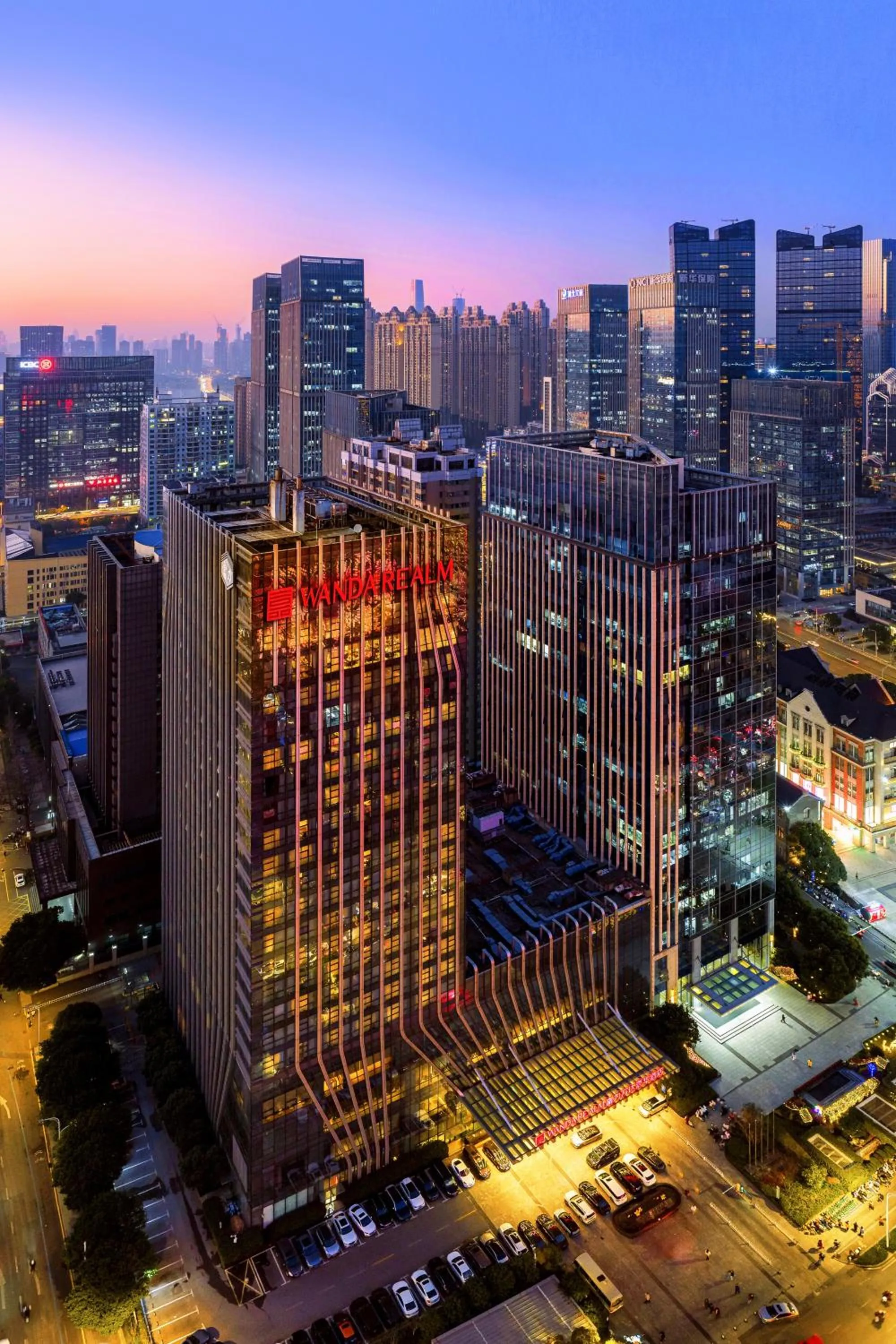 Property building in Wanda Realm Wuhan