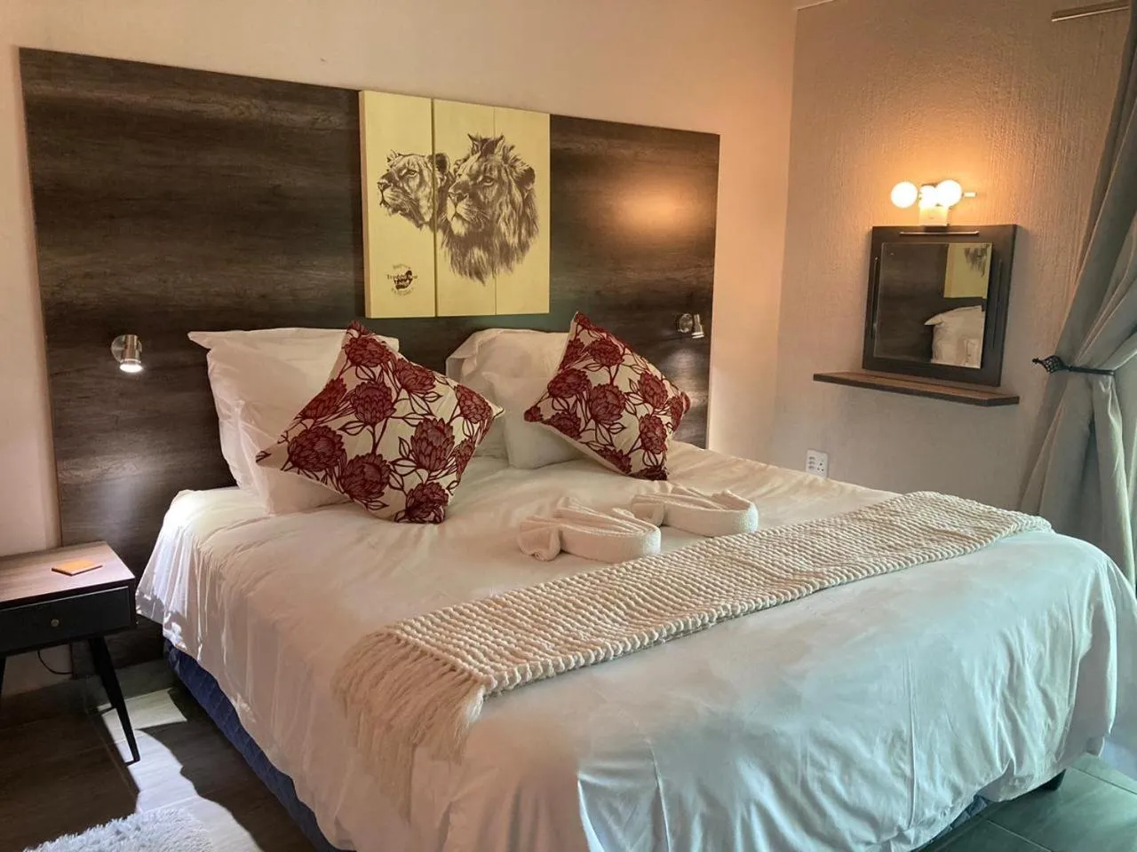 Bedroom, Bed in Tranquil Nest