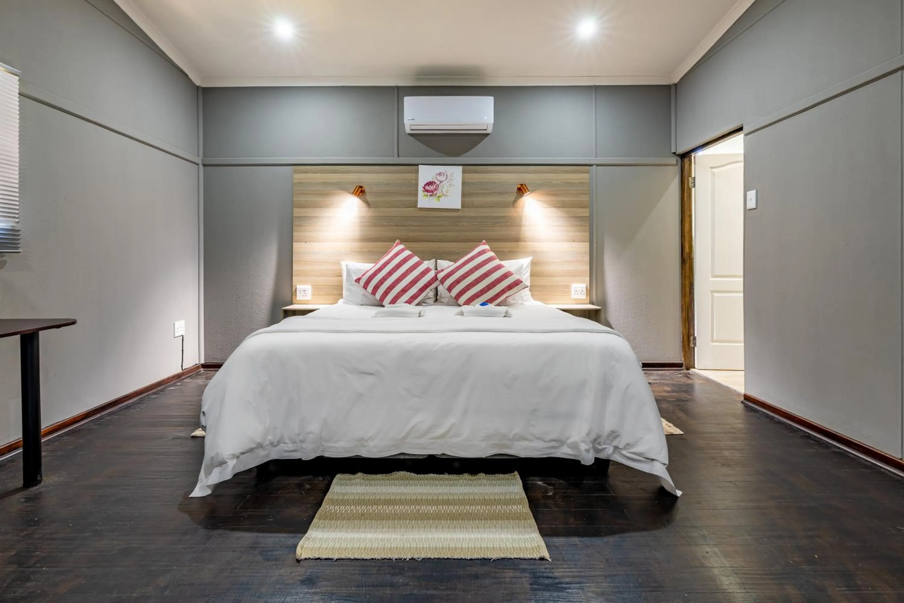 Bed in Tranquil Nest