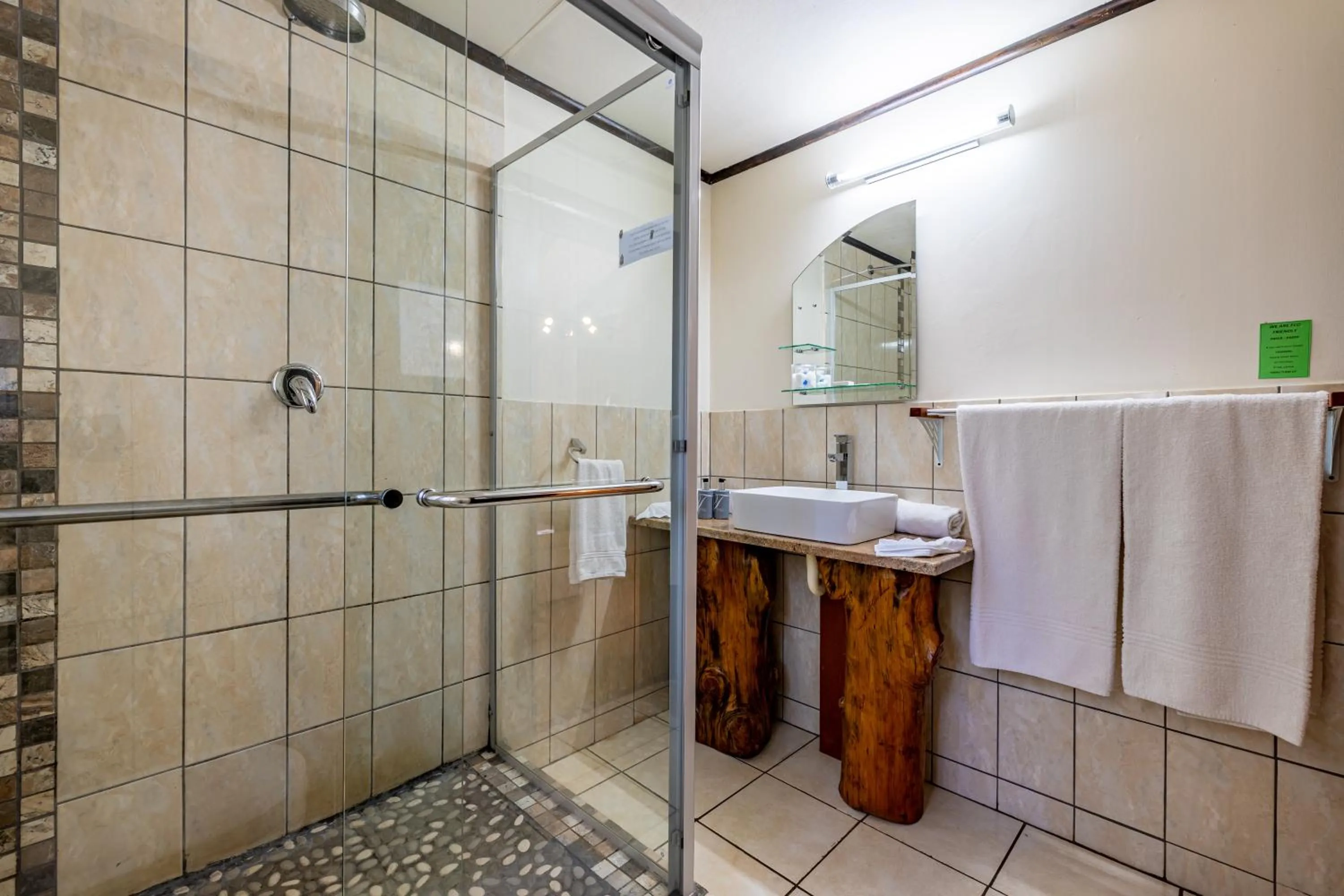 Shower in Tranquil Nest