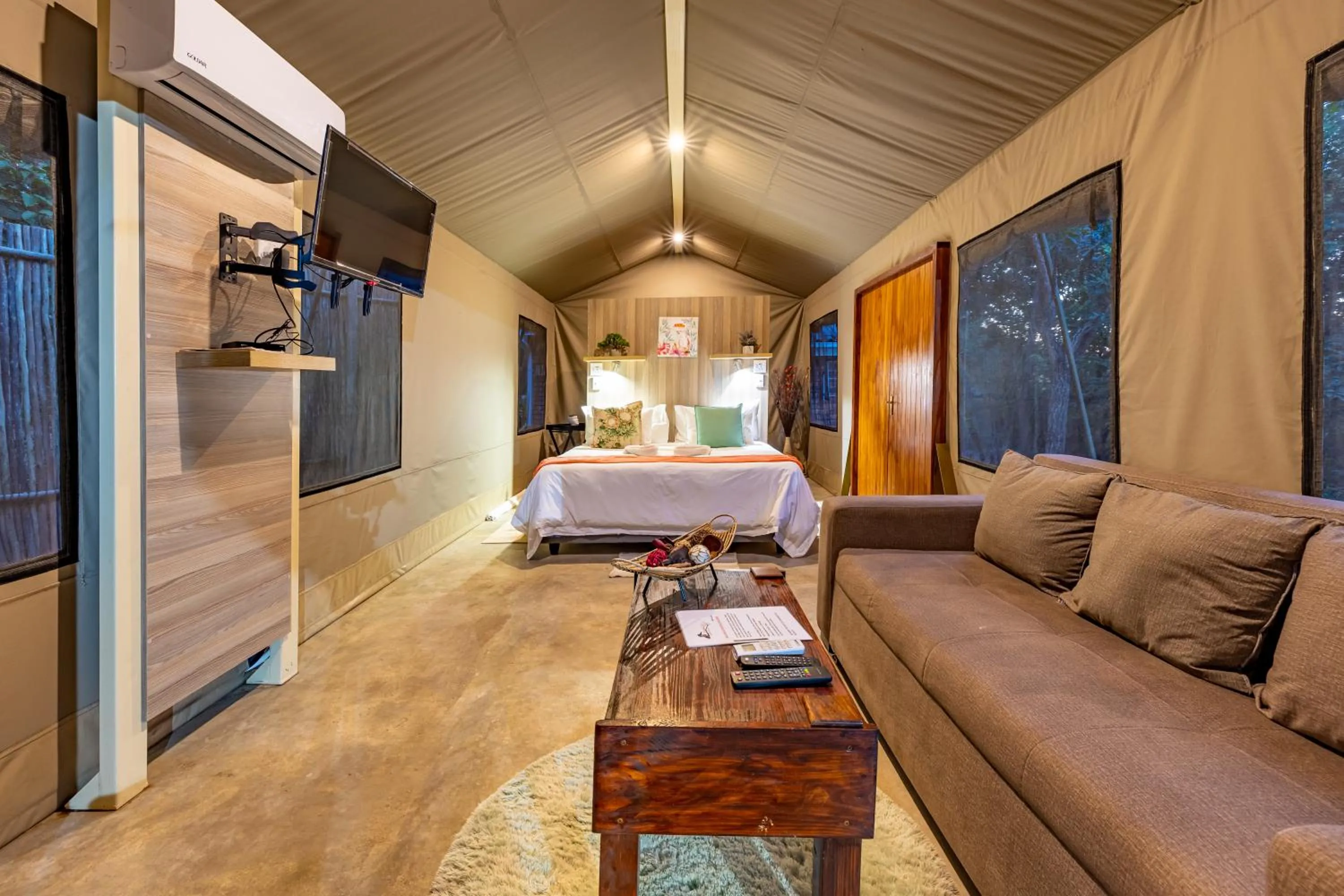 TV and multimedia in Tranquil Nest
