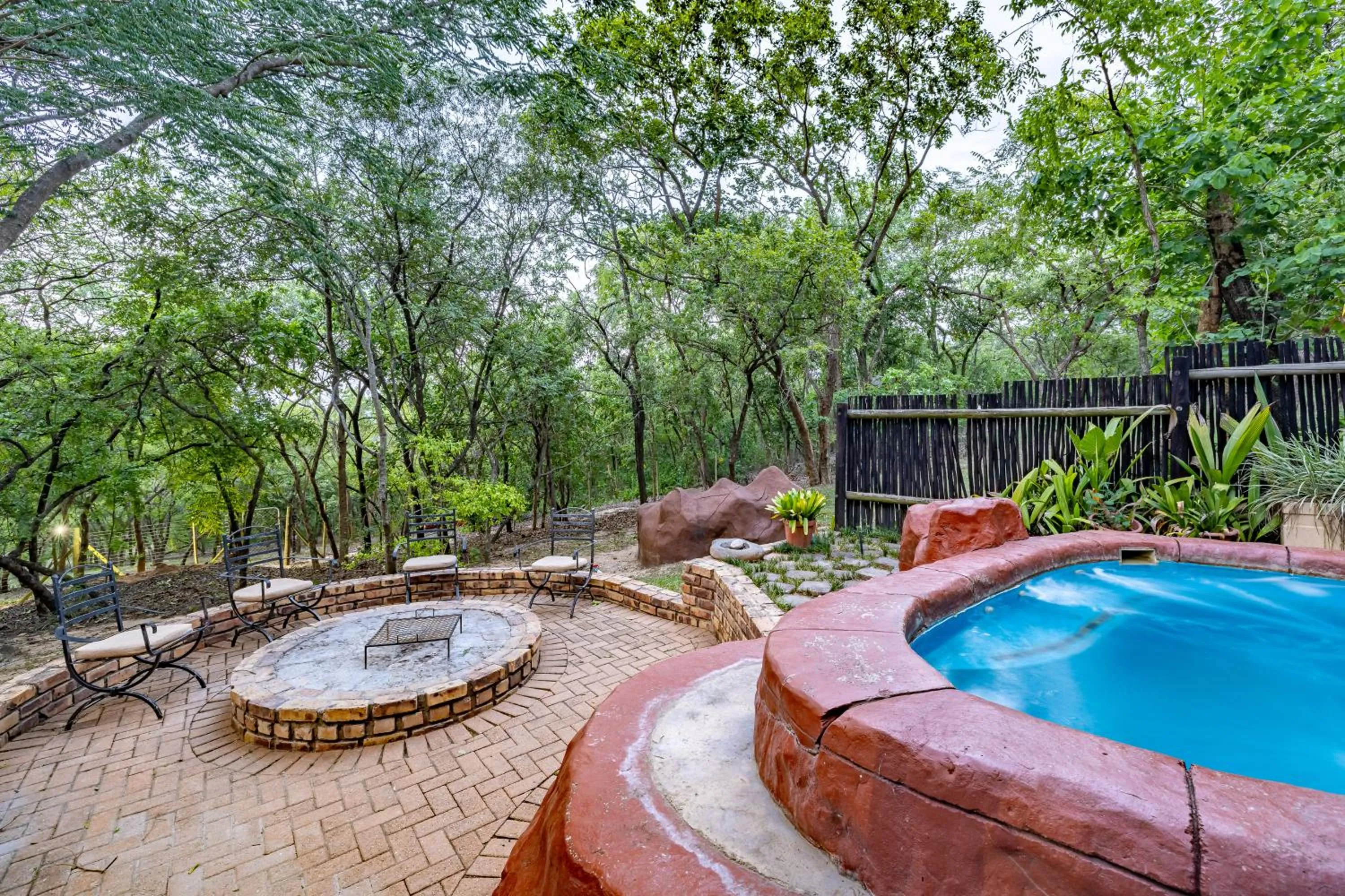 Pool view in Tranquil Nest