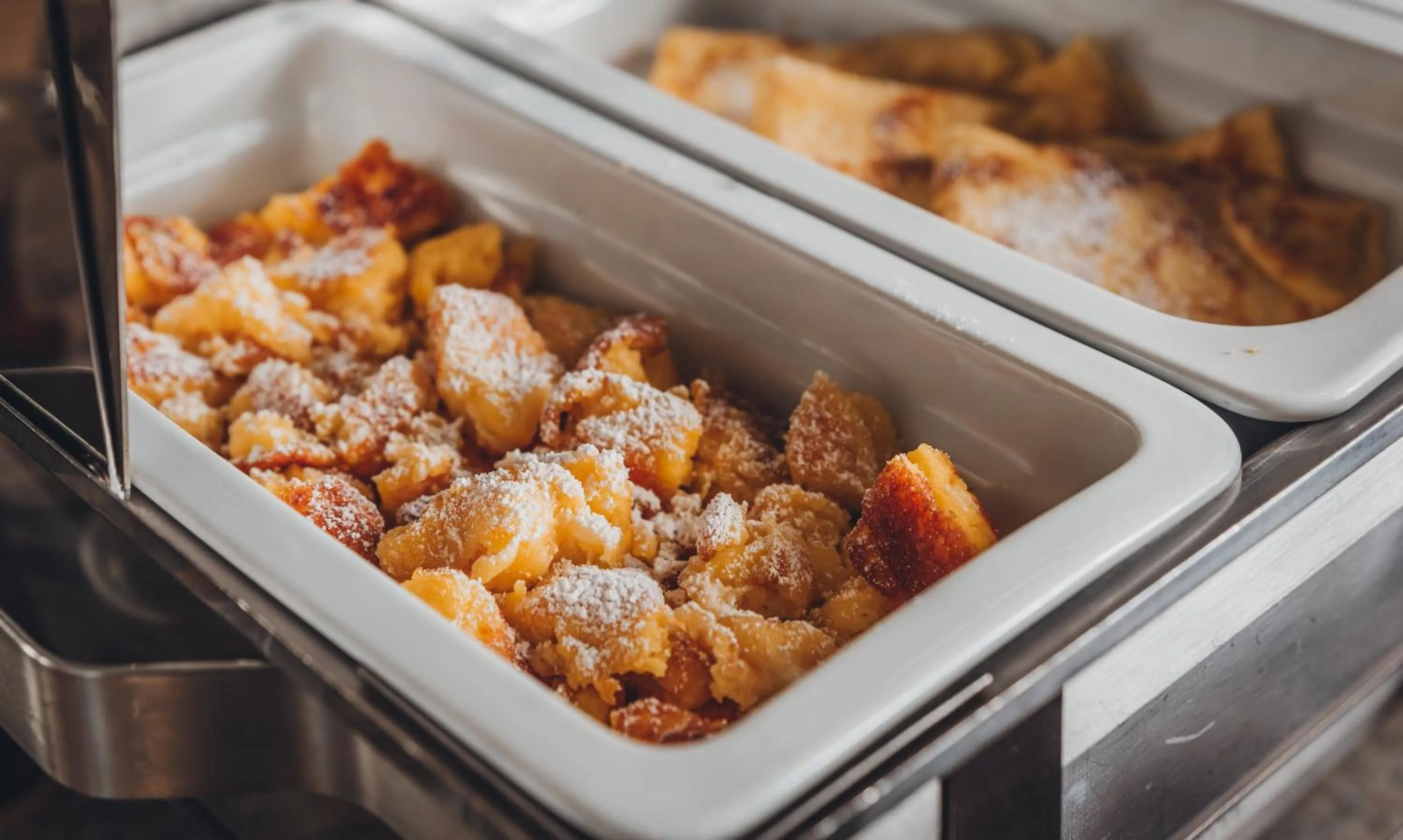 Buffet breakfast in HEINhotel vienna airport