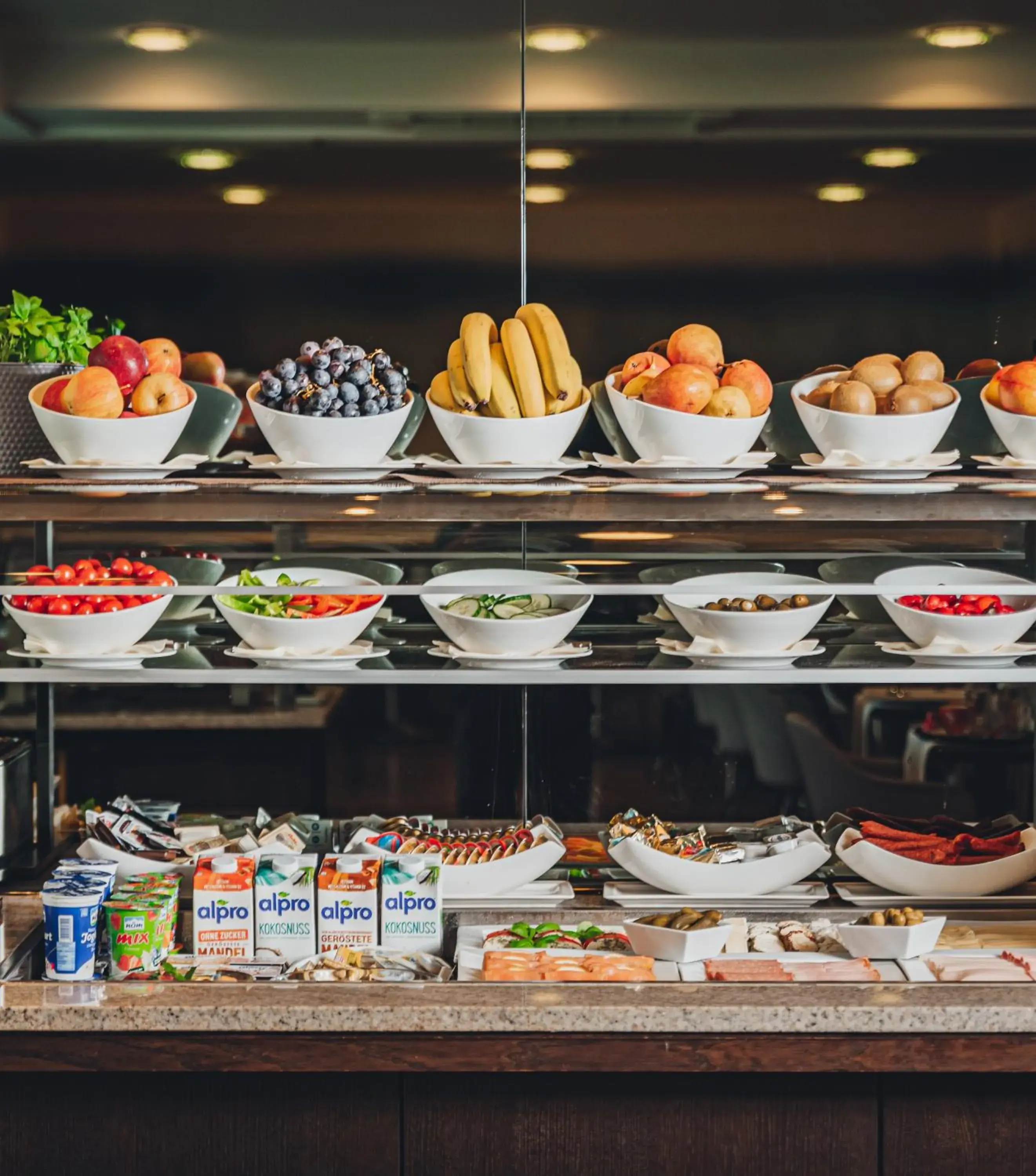 Buffet breakfast, Food in HEINHOTEL Vienna Airport