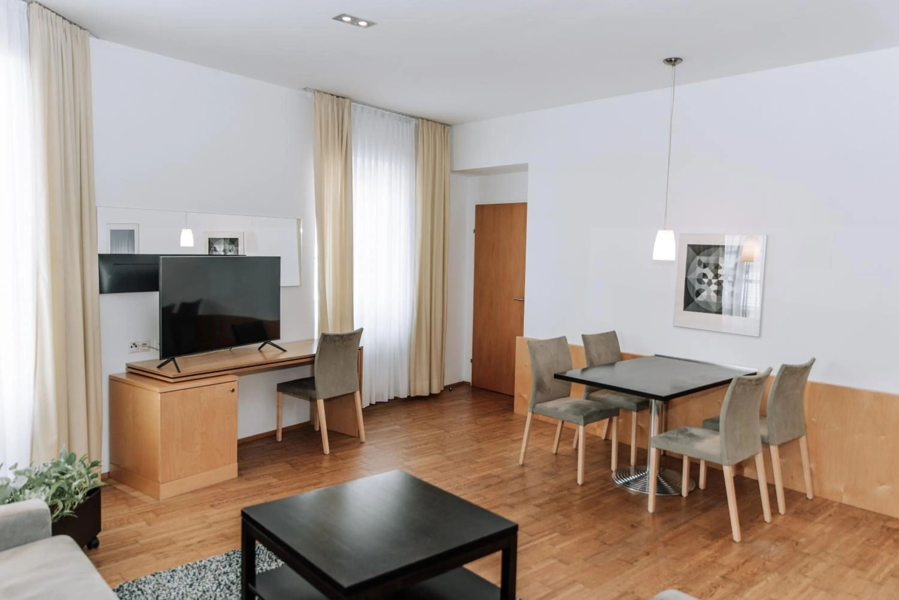 Living room in HEINhotel vienna airport