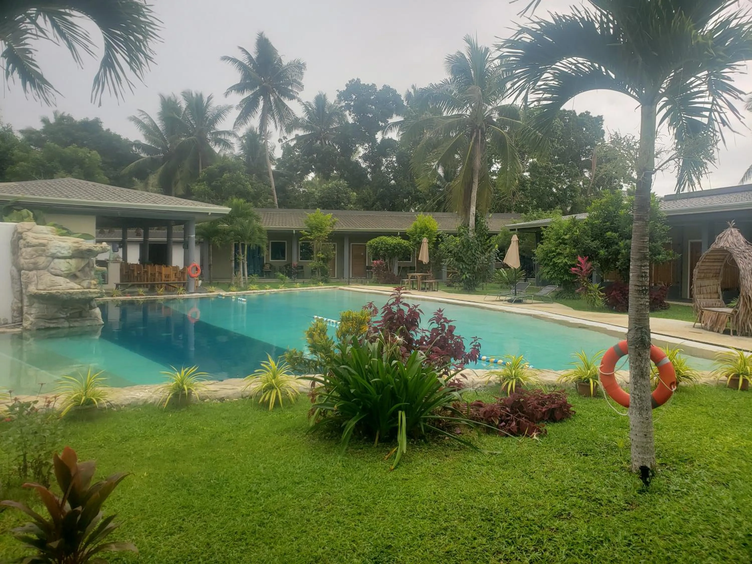 Swimming pool in Hidden Lagoon Resort