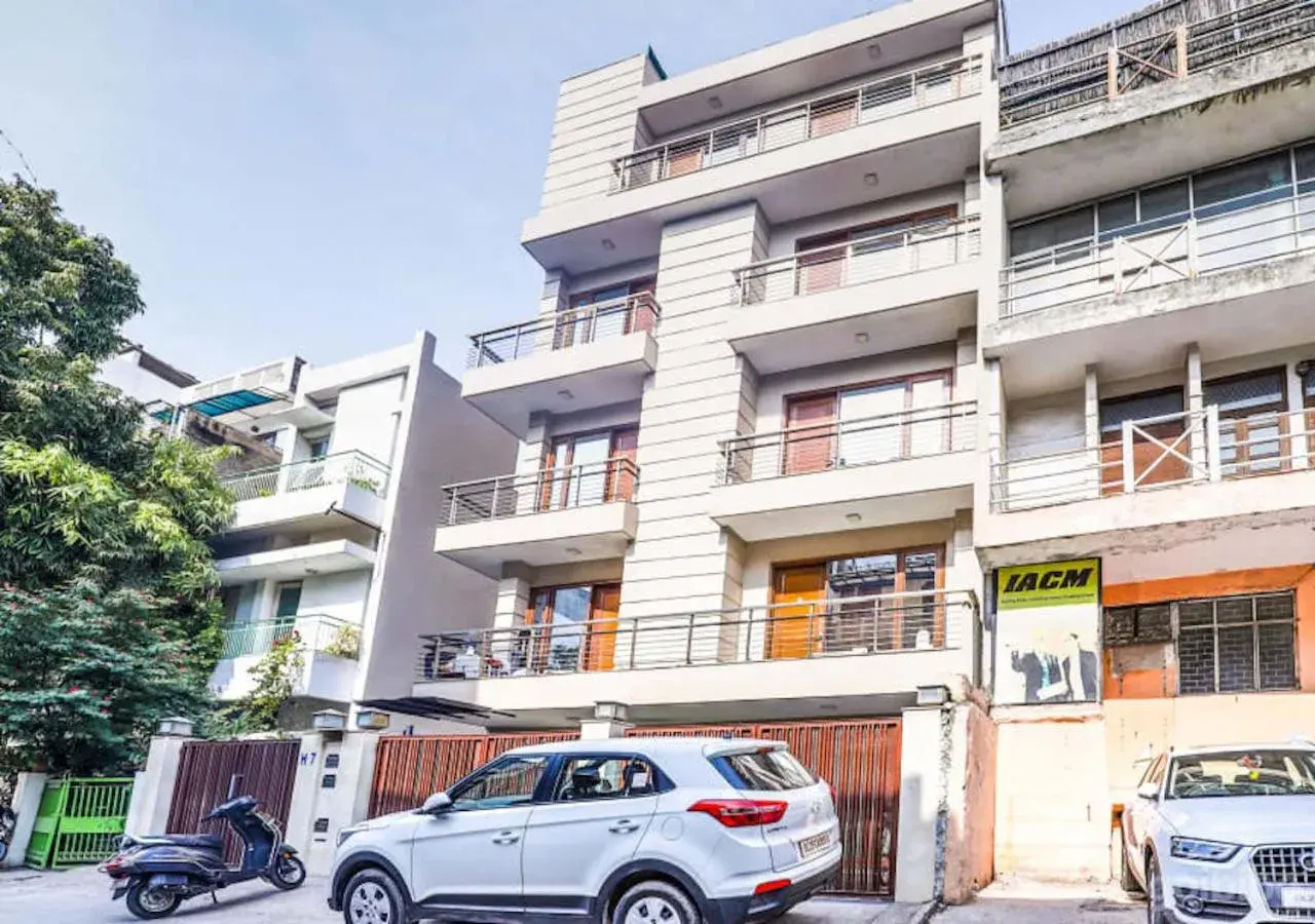 Property building in Skylink Suites Bed & Breakfast Property building in Skylink Suites Bed & Breakfast