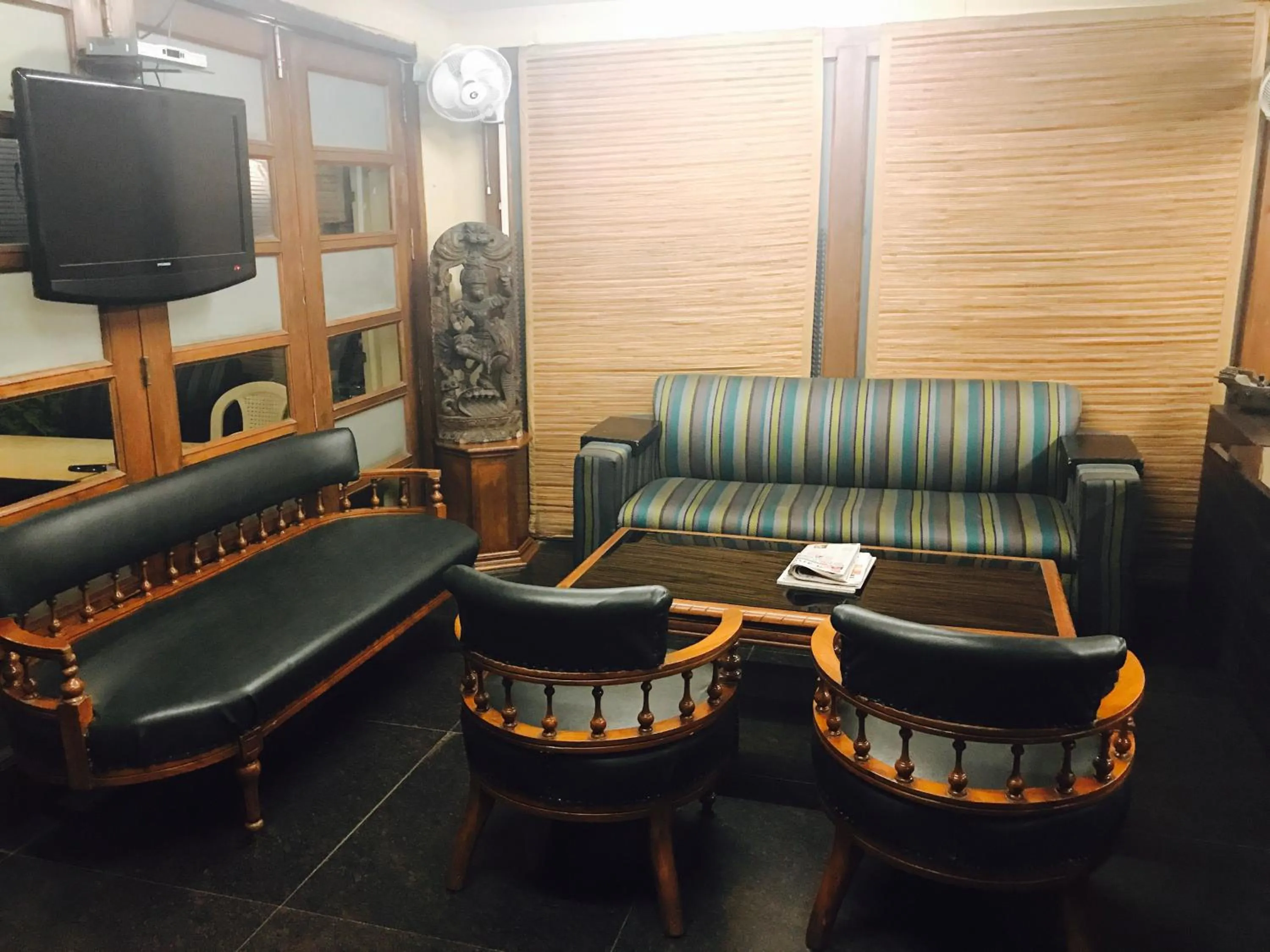 Lobby or reception in Skylink Suites Bed & Breakfast