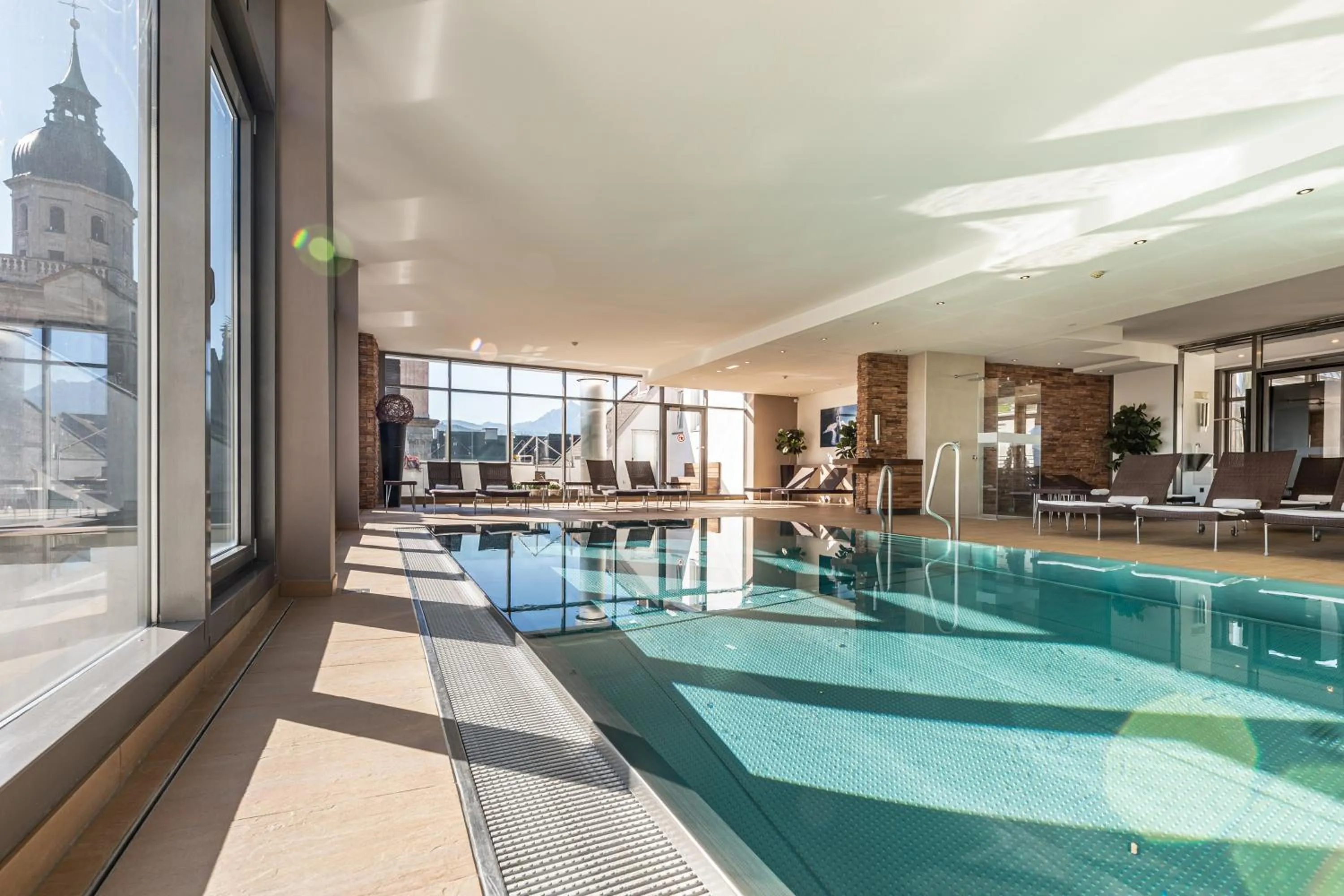 Swimming pool in Hotel Grauer Bär