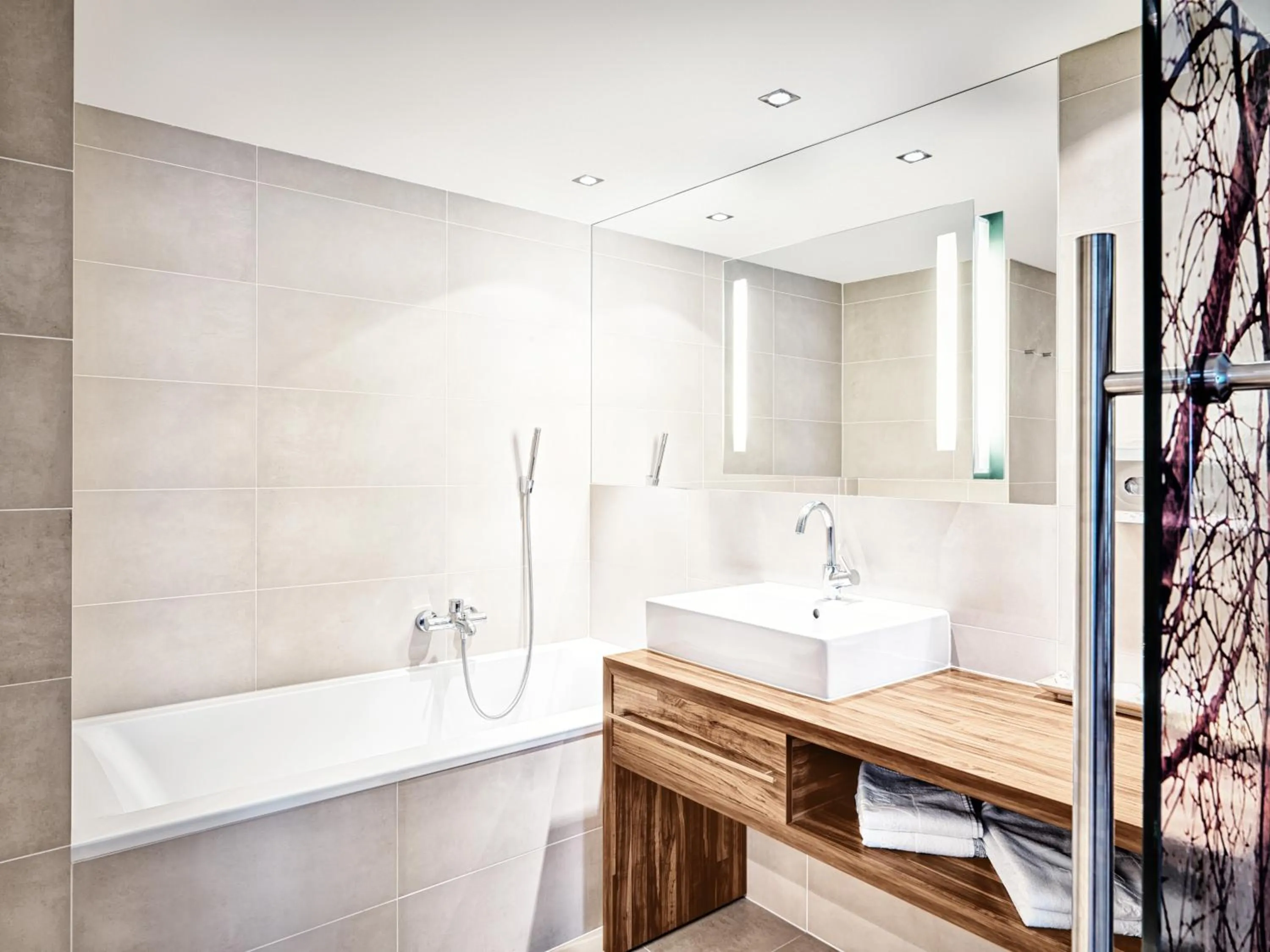 Shower in Hotel Grauer Bär