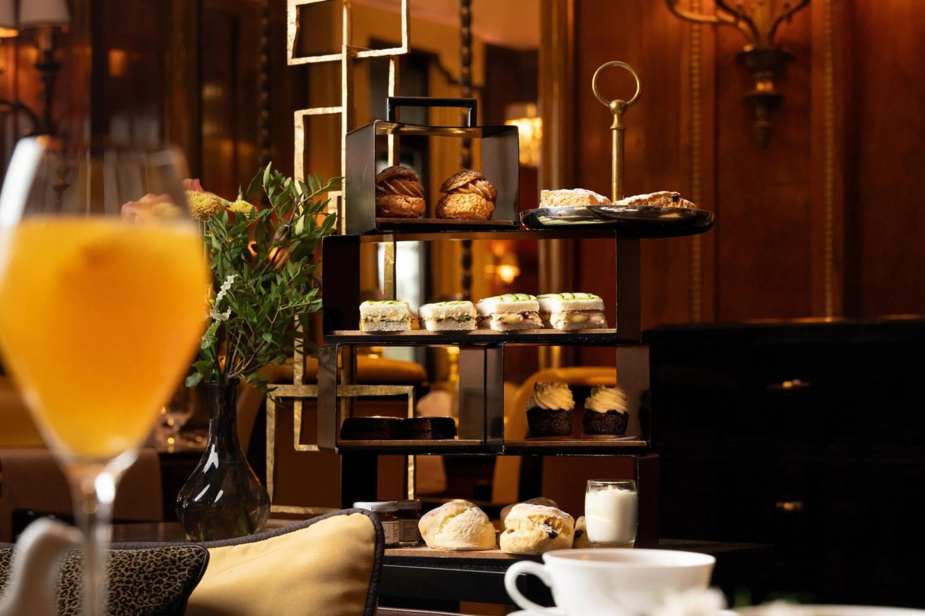 Lounge or bar in Hotel Bristol, a Luxury Collection Hotel, Vienna