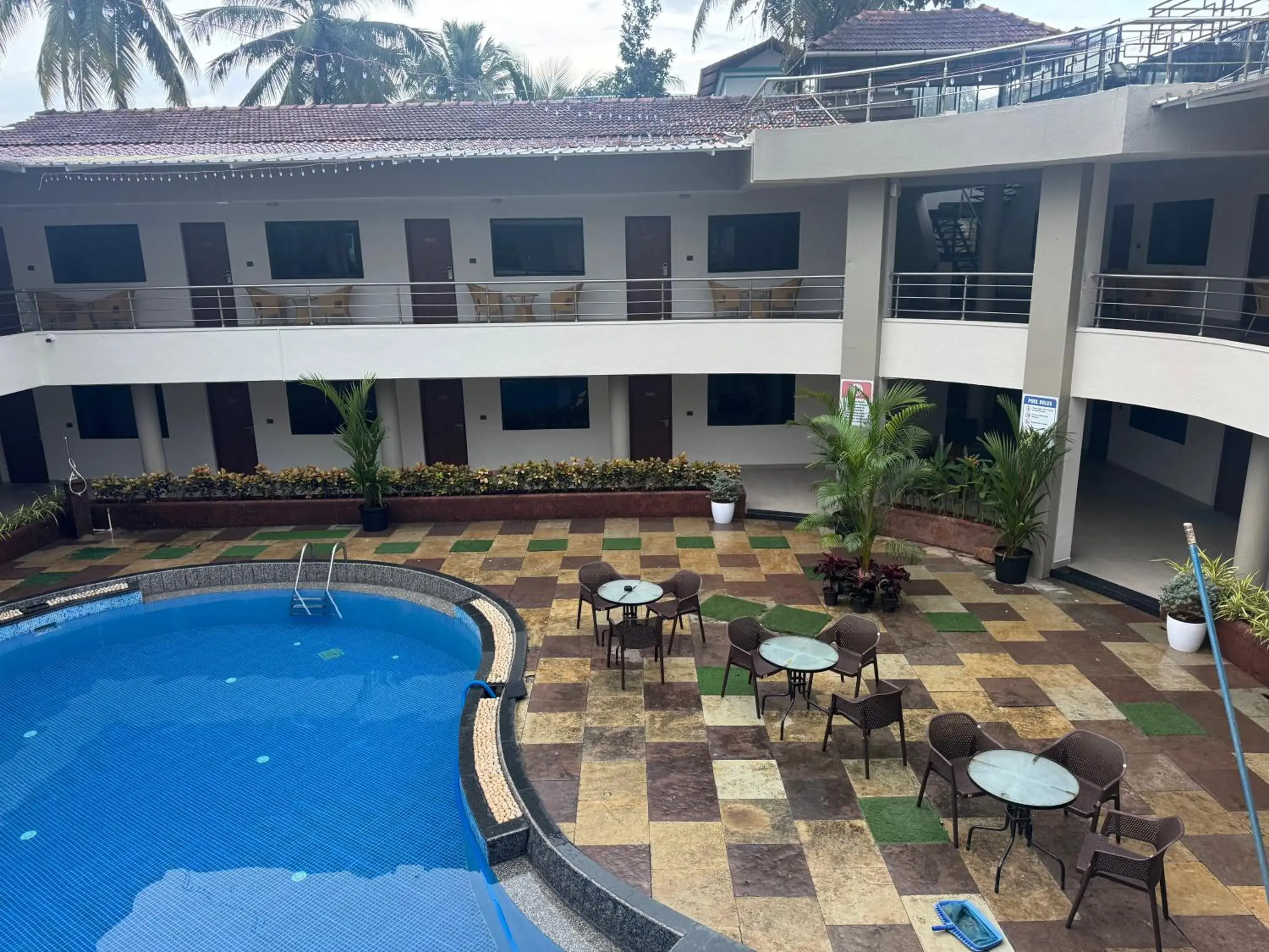 Swimming pool in White Sands Resort & Spa Swimming pool in White Sands Resort & Spa