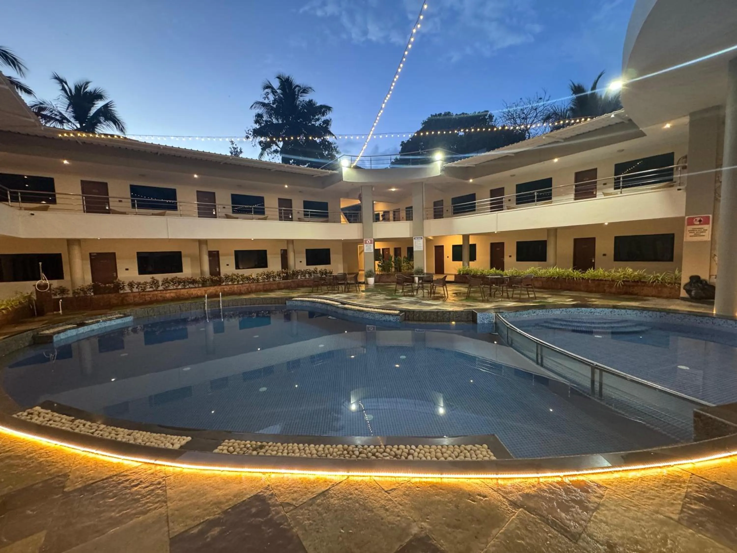 Swimming pool in White Sands Resort & Spa