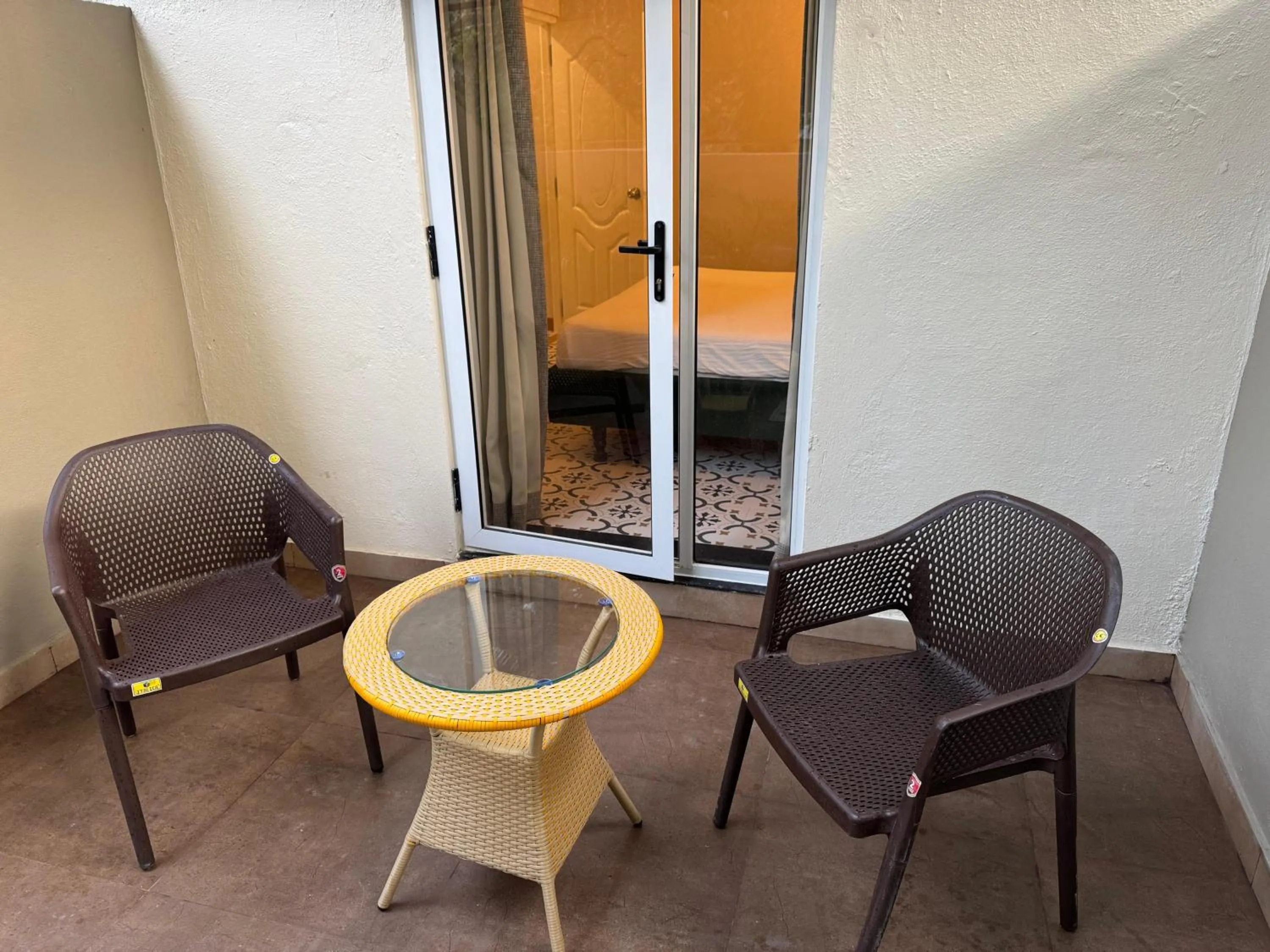 Patio in White Sands Resort & Spa
