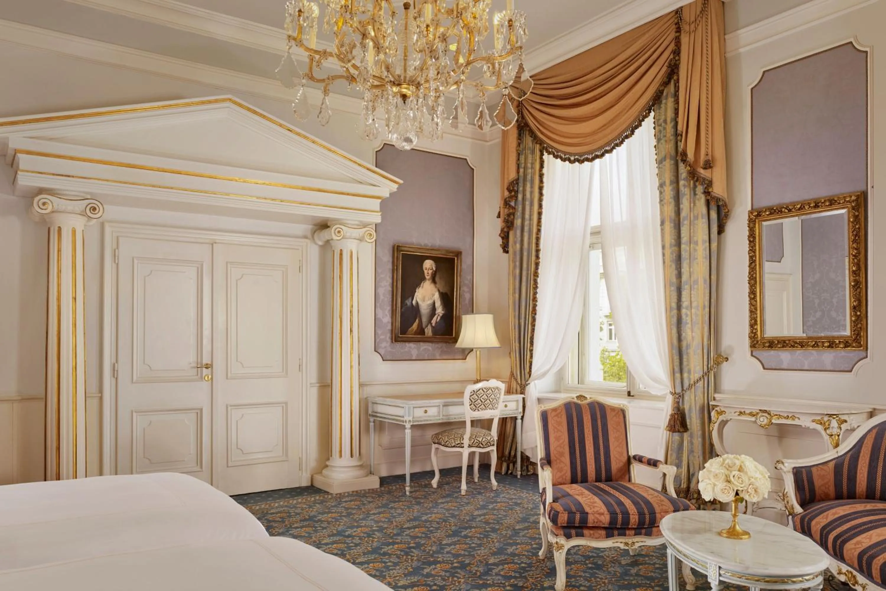 Photo of the whole room, Bed in Hotel Imperial, a Luxury Collection Hotel, Vienna