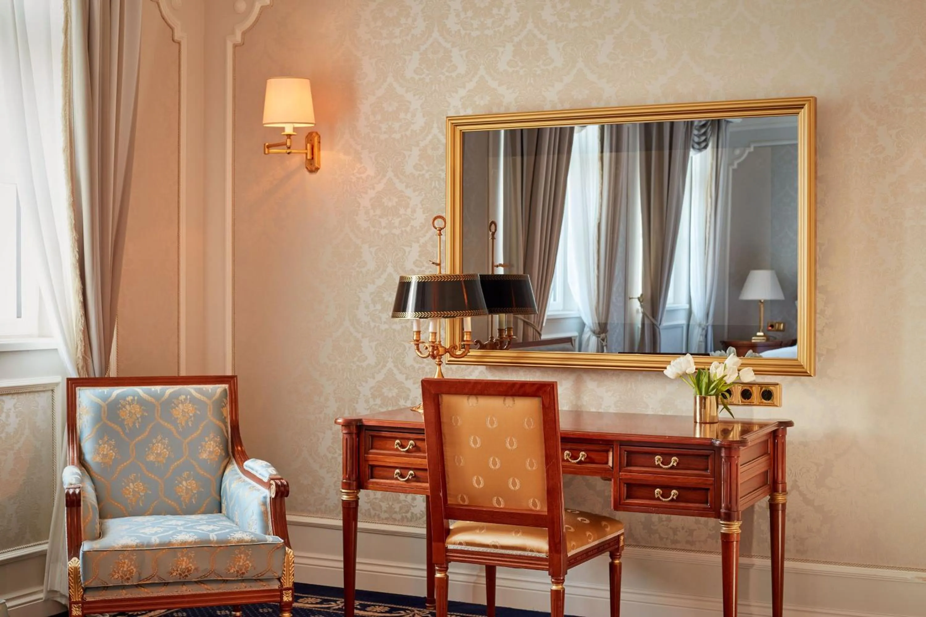 Photo of the whole room in Hotel Imperial, a Luxury Collection Hotel, Vienna
