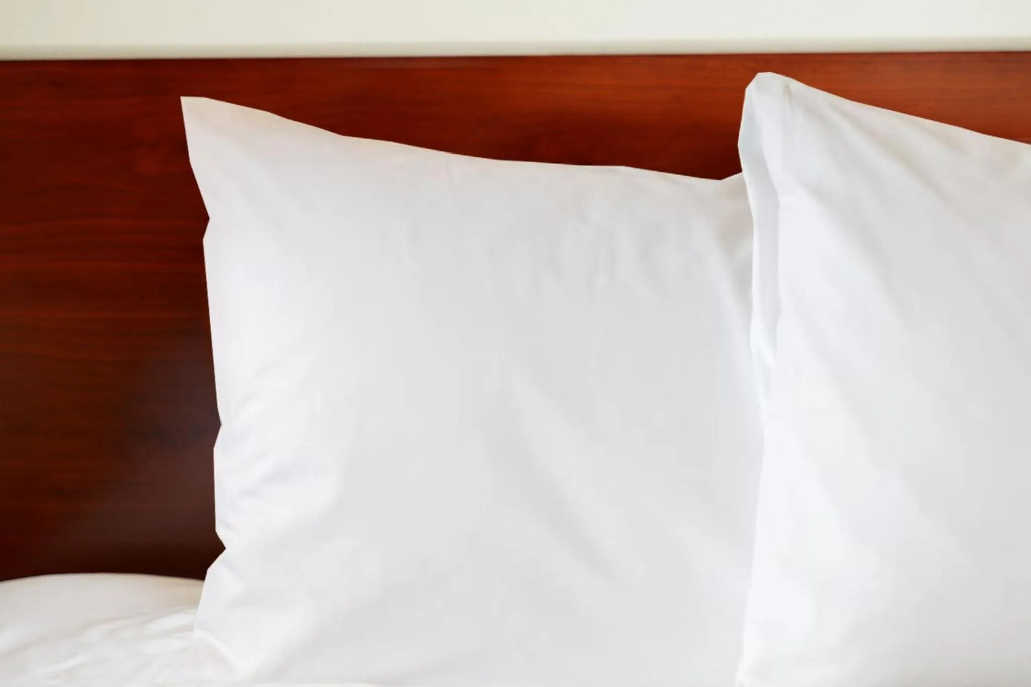 Photo of the whole room, Bed in Crowne Plaza Nanchang Riverside, an IHG Hotel