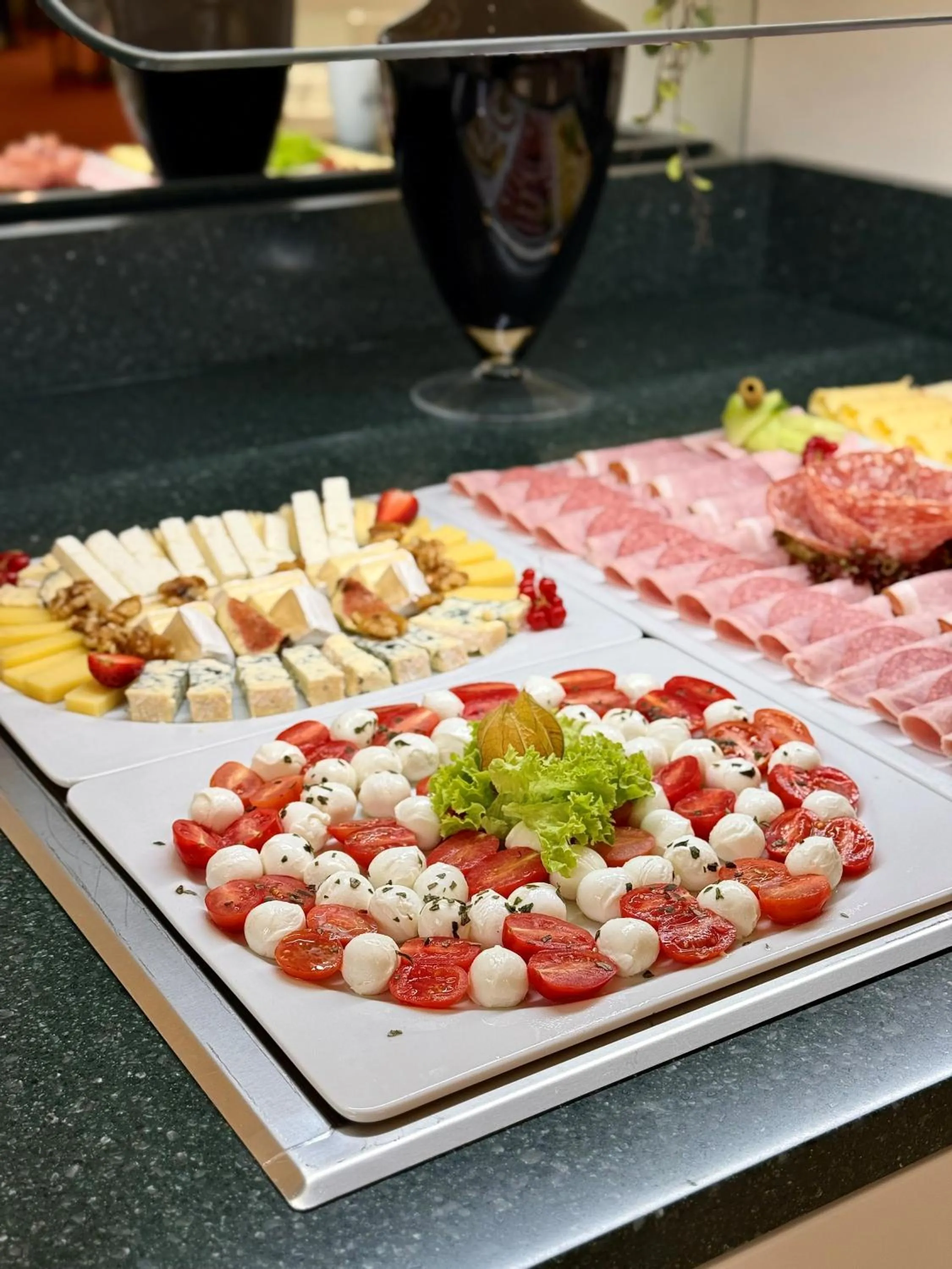 Breakfast in Hotel Johann Strauss