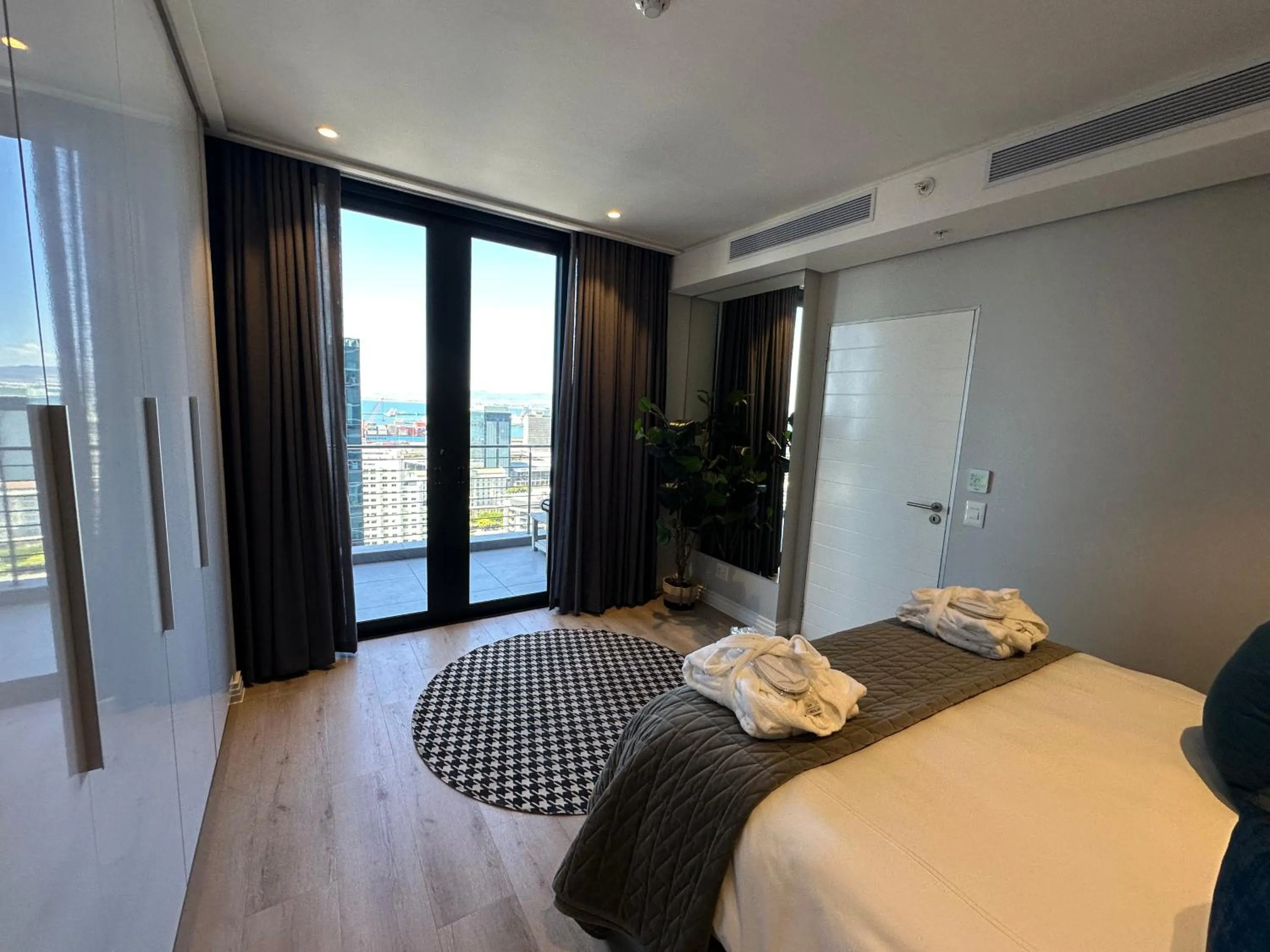 Bedroom, Bed in Urban Elephant 16 On Bree