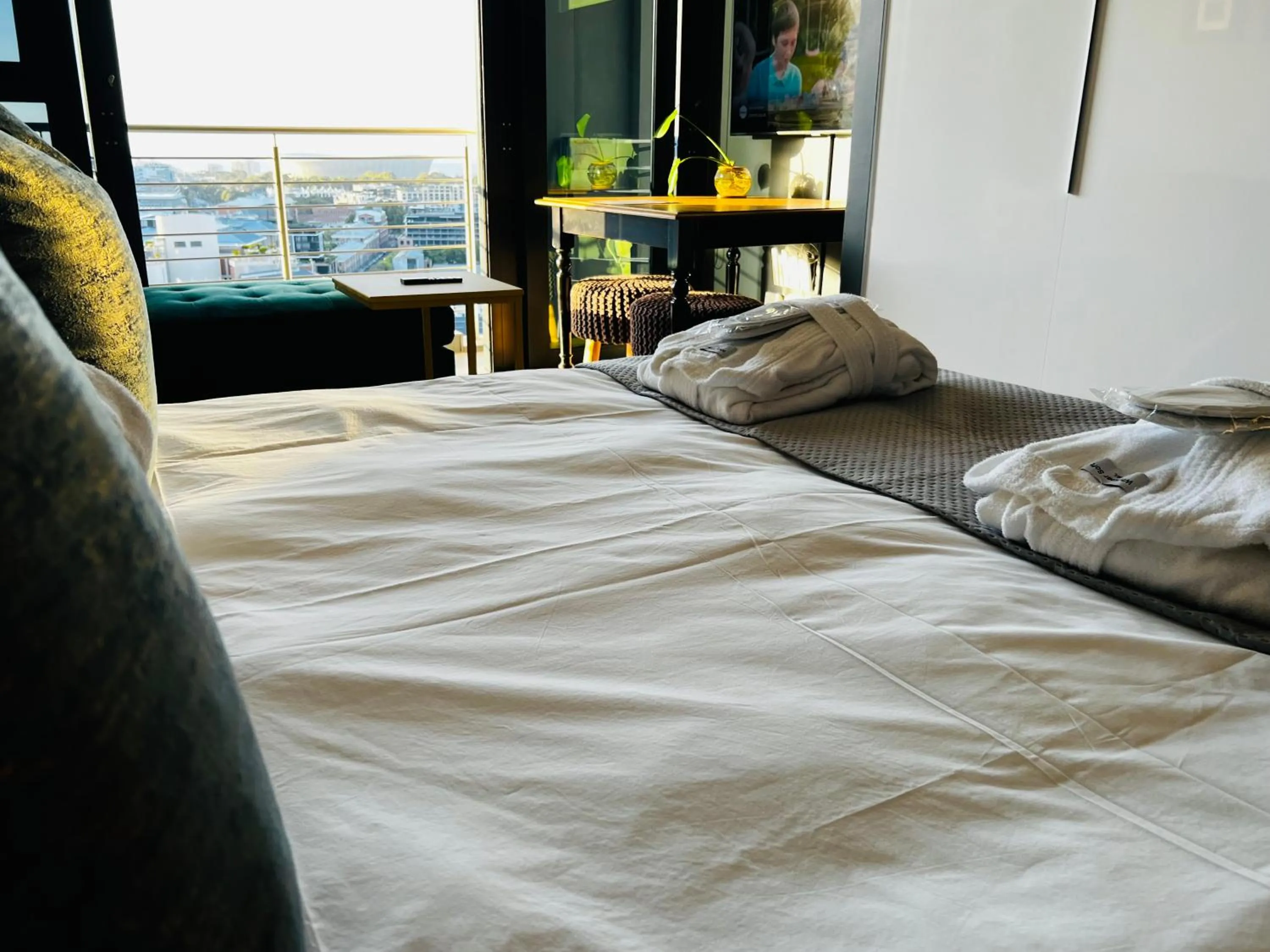 Bed in Urban Elephant 16 On Bree