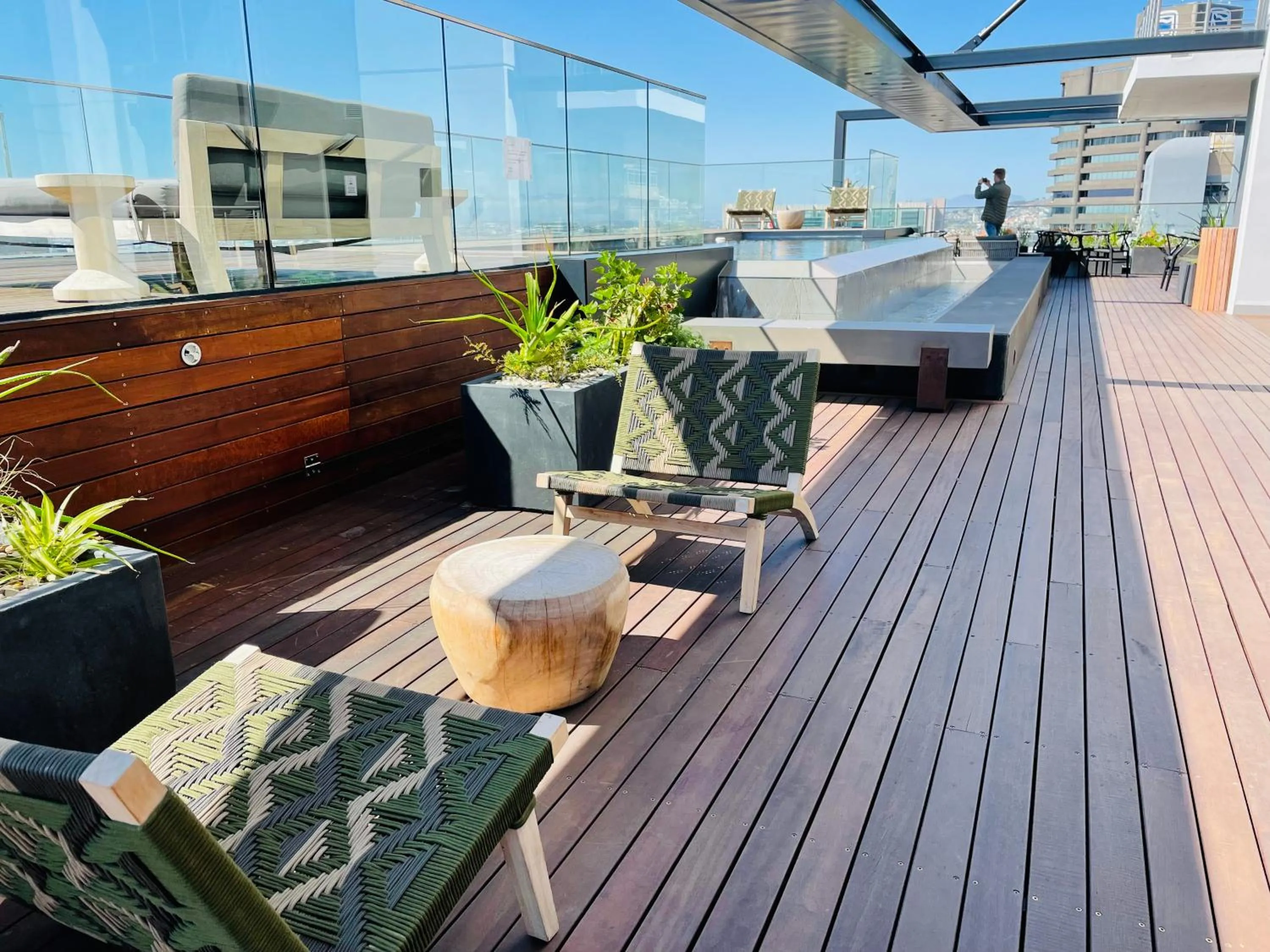 Swimming pool in Urban Elephant 16 On Bree