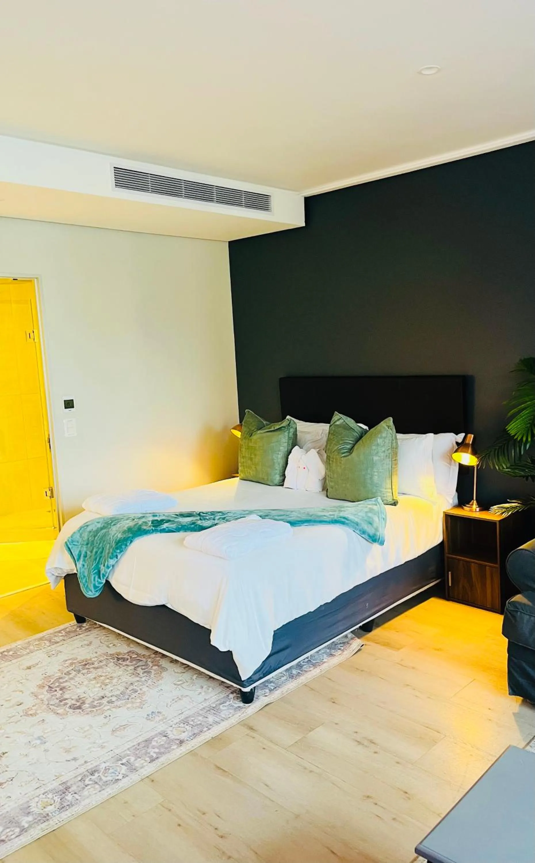 Bedroom, Bed in Urban Elephant 16 On Bree