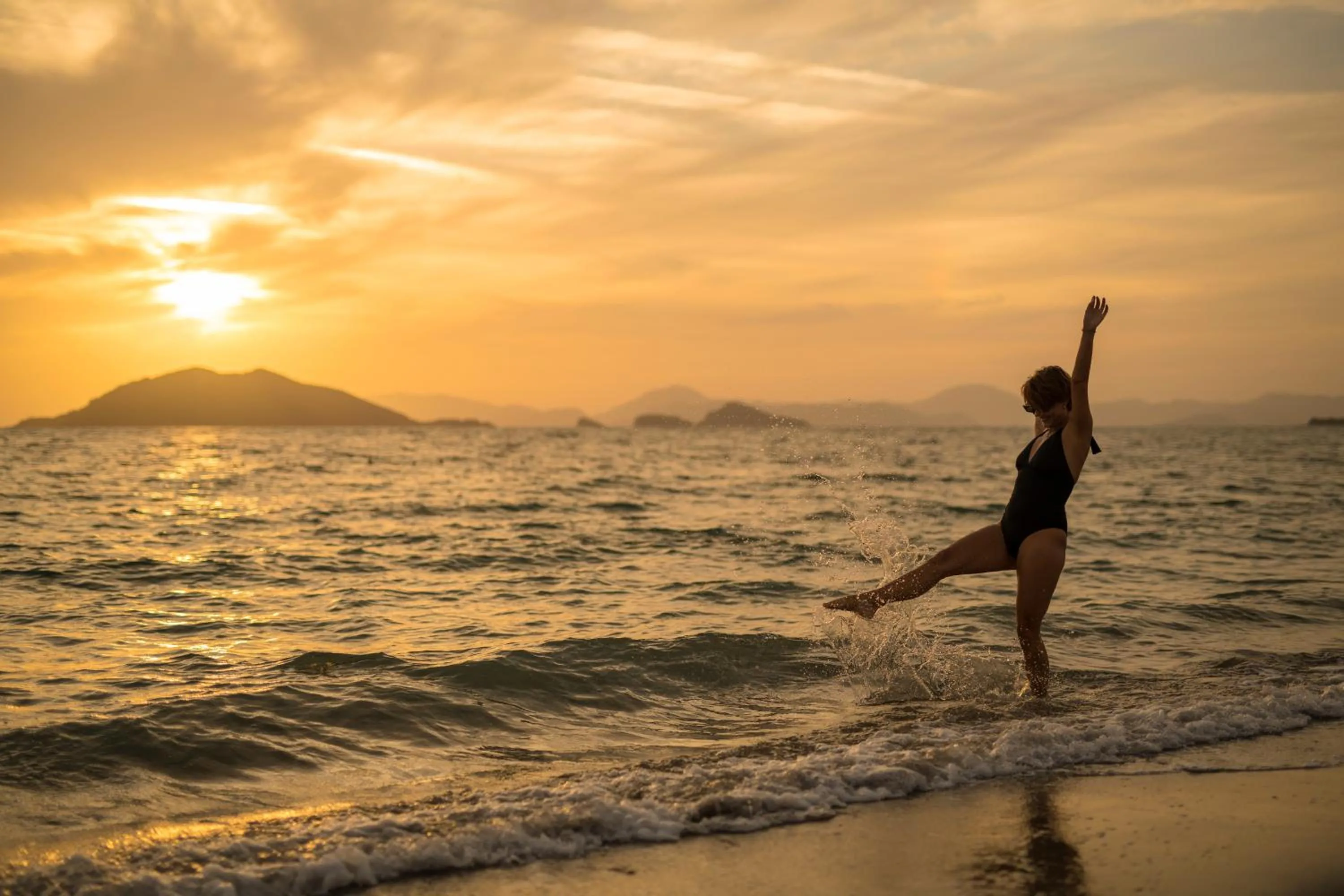 Sunset Beach Club Aqua Lettings