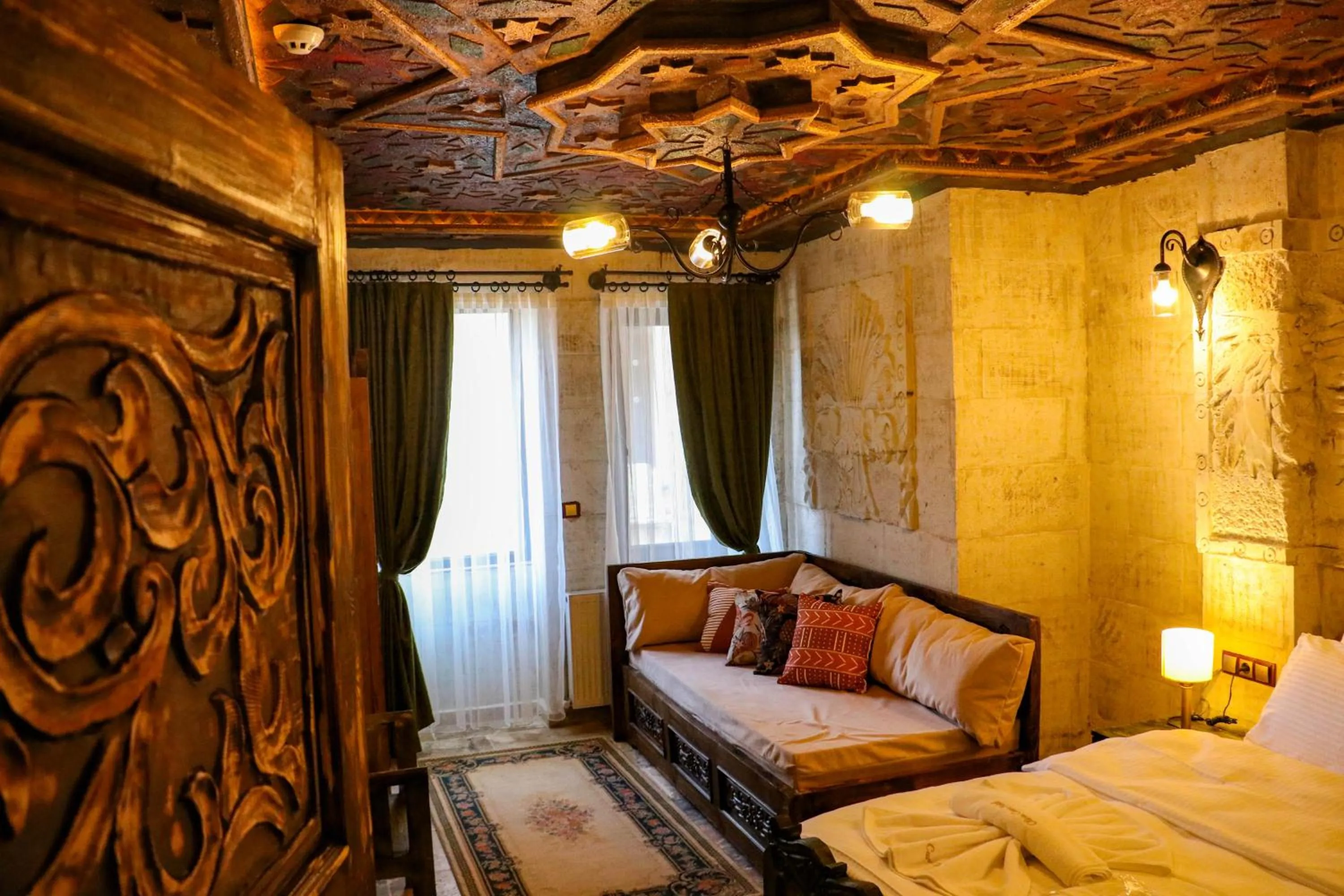 Bed in Olivia Cave Hotel