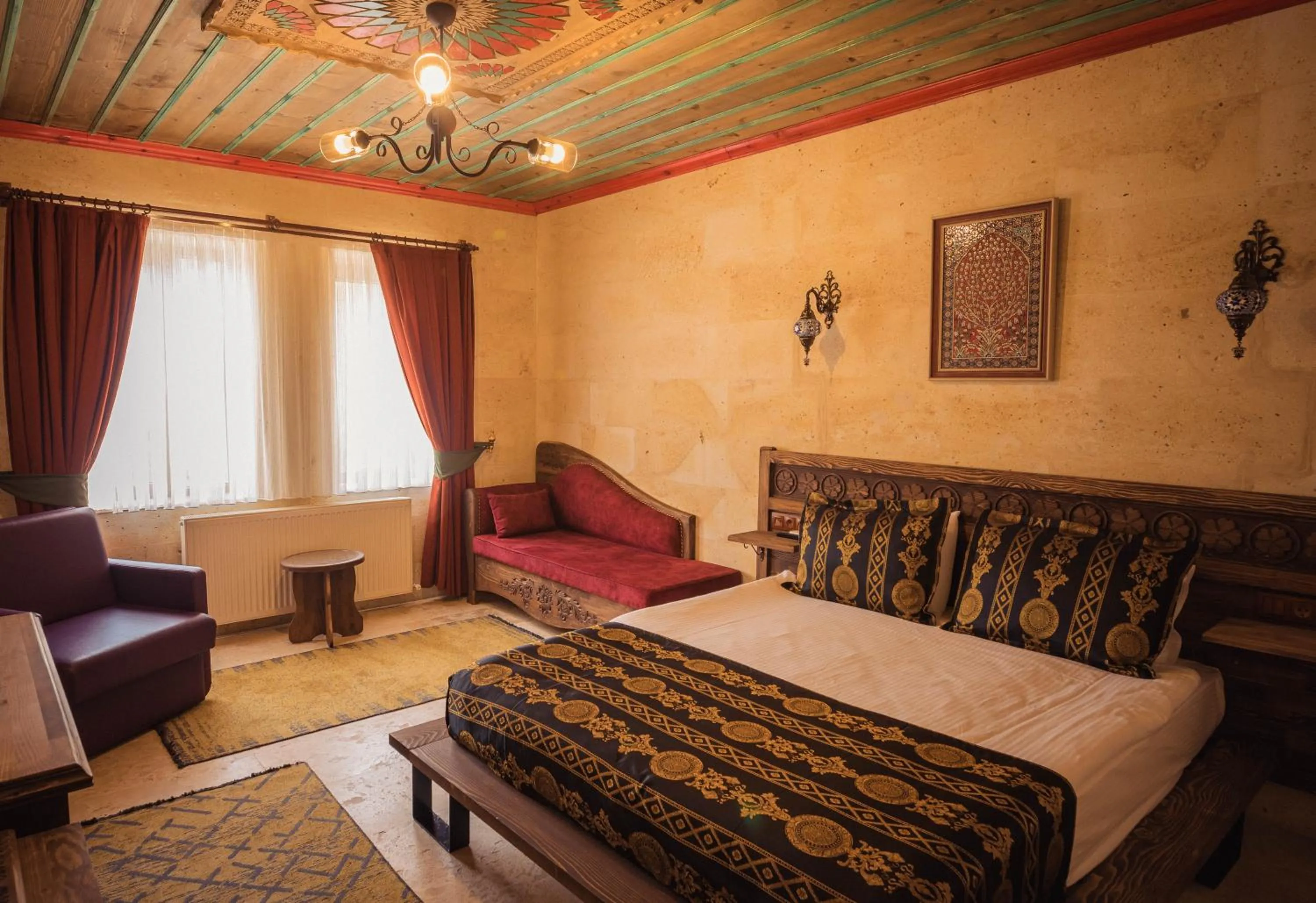 Bed in Olivia Cave Hotel