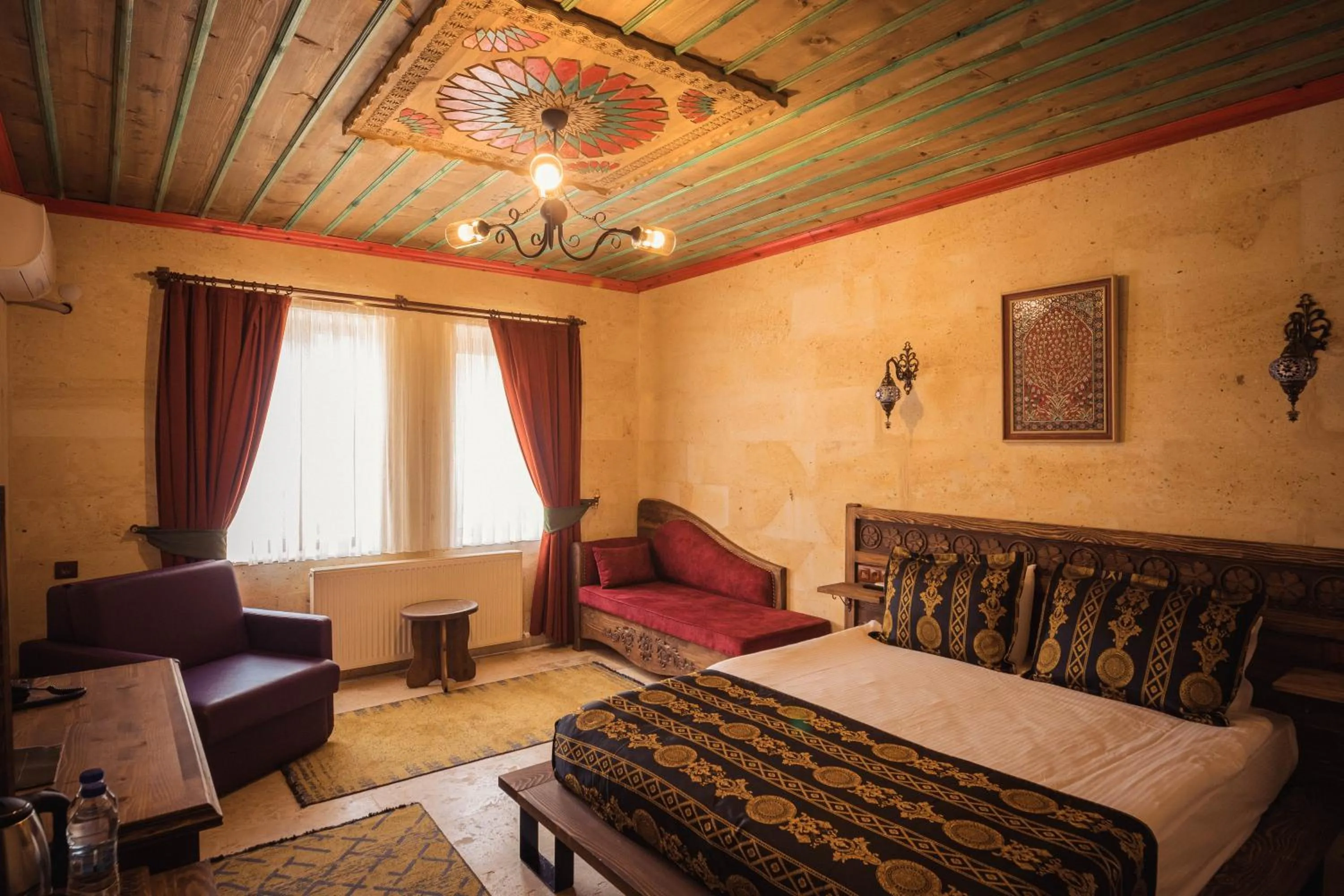 Bed in Olivia Cave Hotel