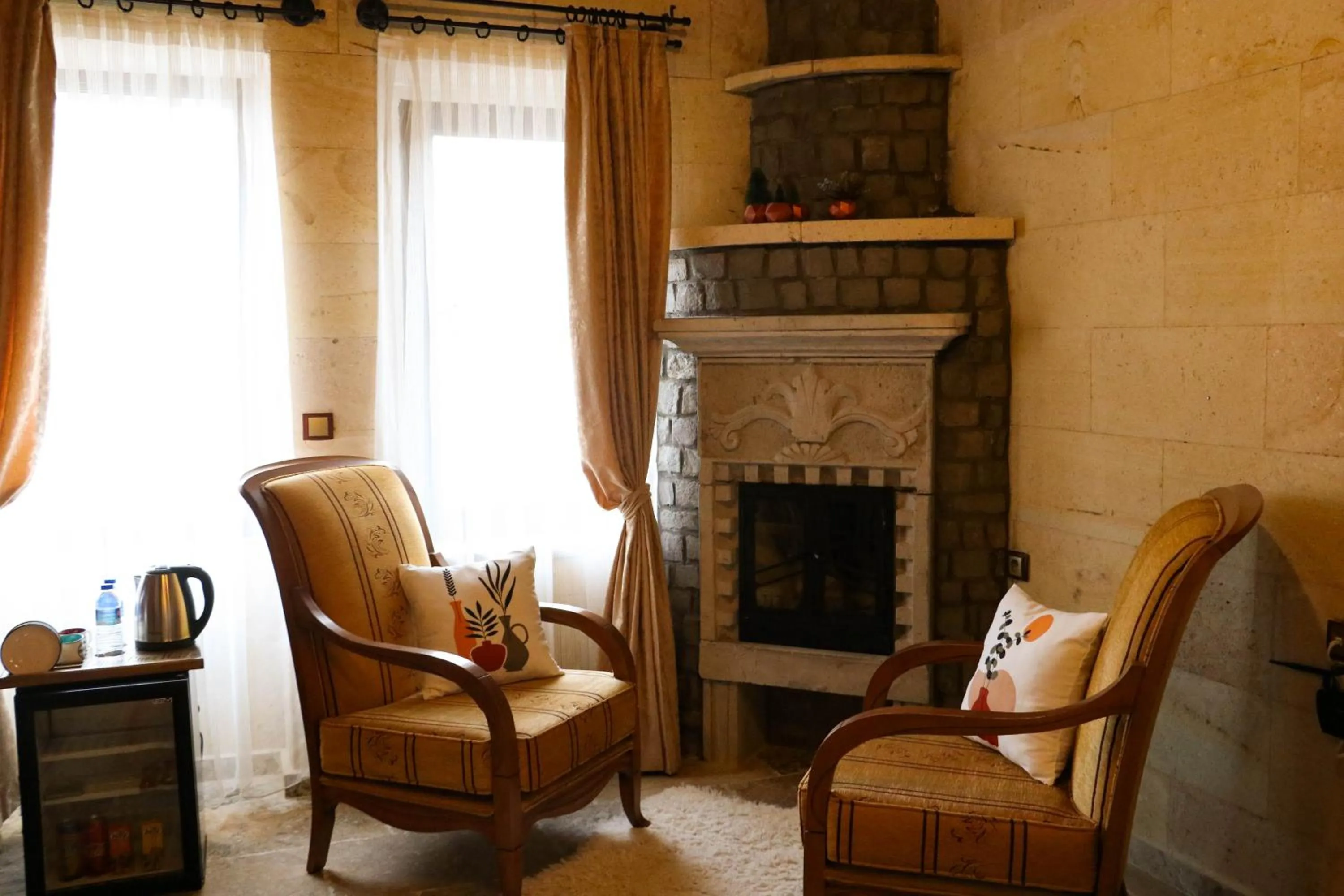 Seating area in Olivia Cave Hotel