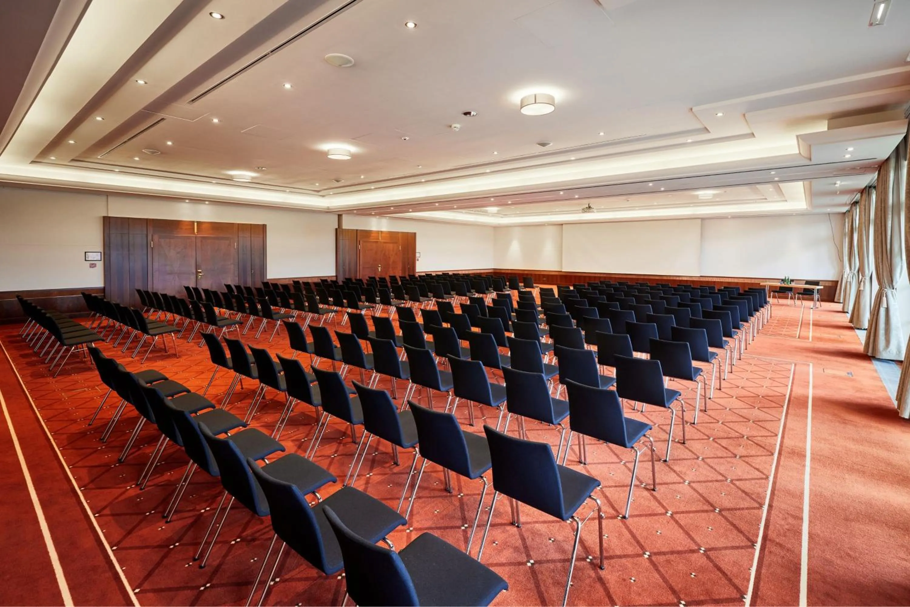 Meeting/conference room in Arabella Jagdhof Resort am Fuschlsee, a Tribute Portfolio Hotel