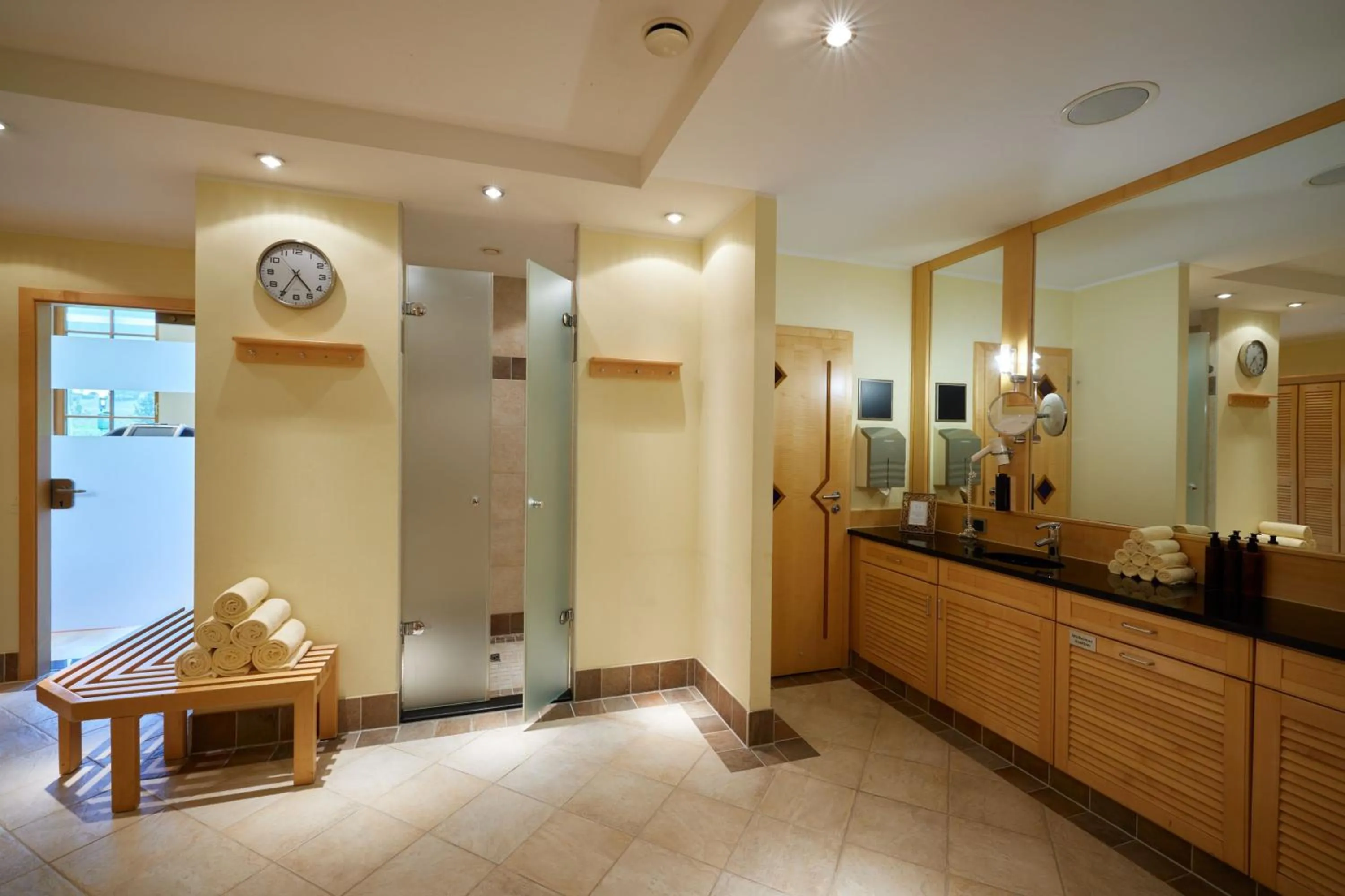 Spa and wellness centre/facilities in Arabella Jagdhof Resort am Fuschlsee, a Tribute Portfolio Hotel