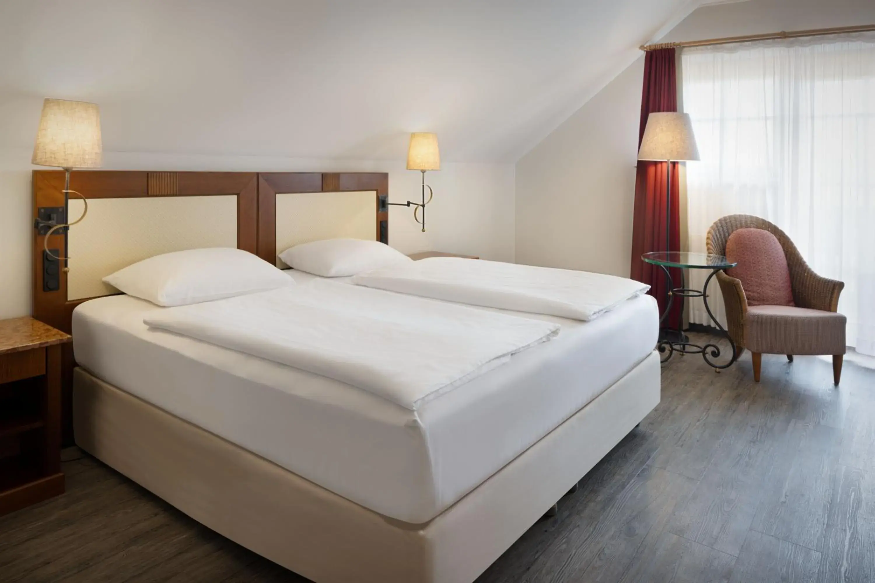 Bedroom, Bed in Arabella Jagdhof Resort am Fuschlsee, a Tribute Portfolio Hotel Bedroom, Bed in Arabella Jagdhof Resort am Fuschlsee, a Tribute Portfolio Hotel