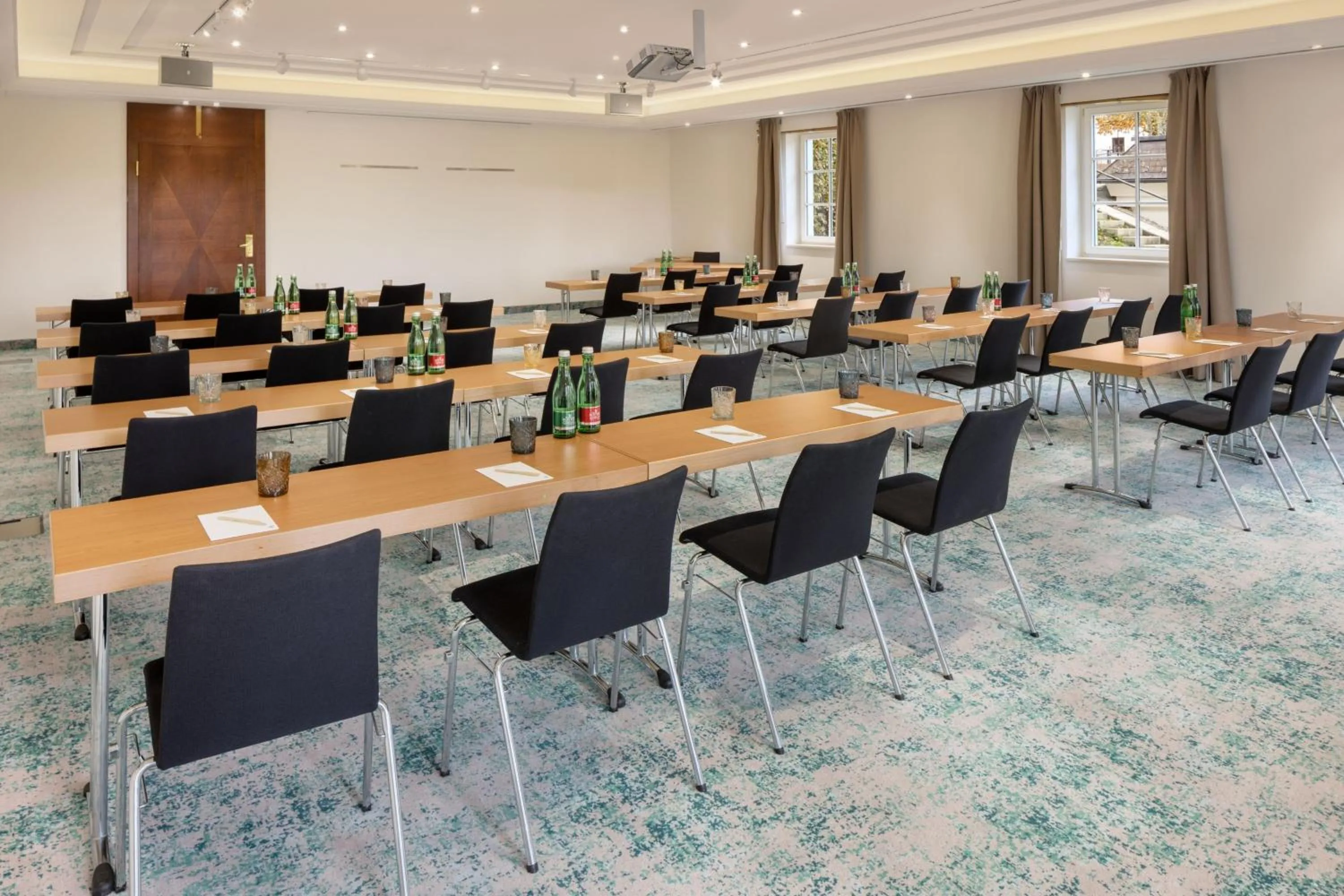 Meeting/conference room in Arabella Jagdhof Resort am Fuschlsee, a Tribute Portfolio Hotel