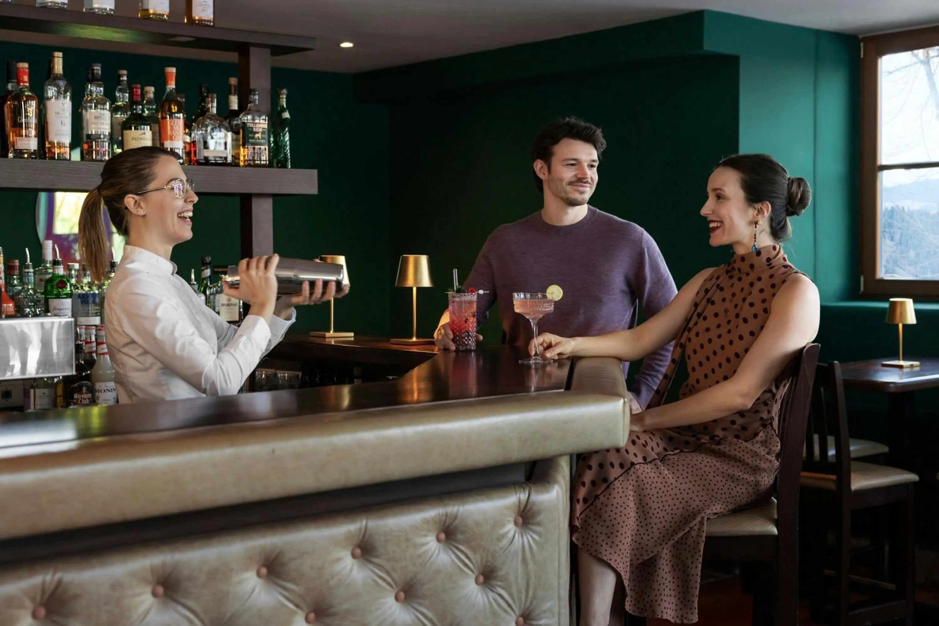 Lounge or bar in Arabella Jagdhof Resort am Fuschlsee, a Tribute Portfolio Hotel