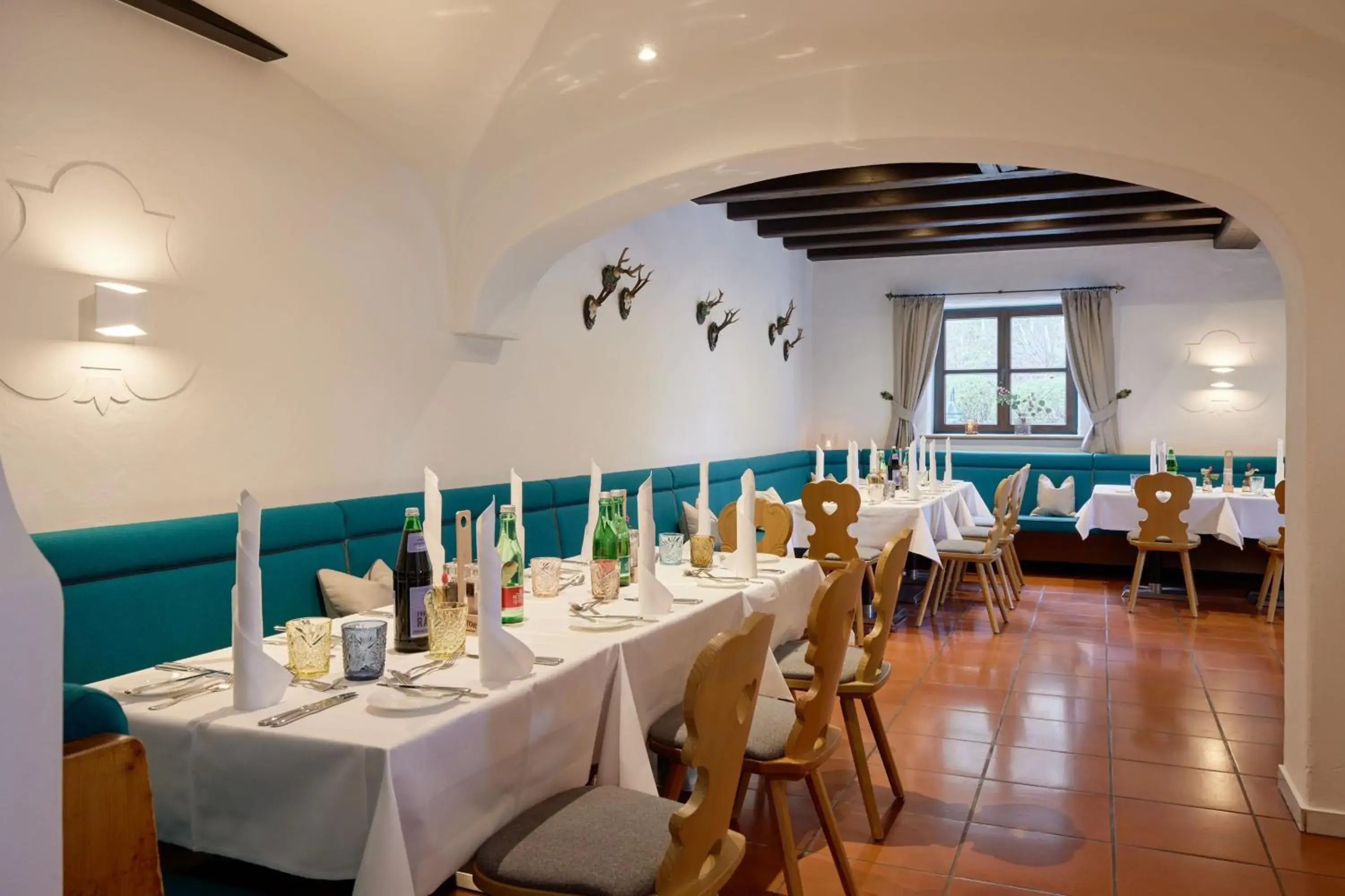 Restaurant/places to eat in Arabella Jagdhof Resort am Fuschlsee, a Tribute Portfolio Hotel Restaurant/places to eat in Arabella Jagdhof Resort am Fuschlsee, a Tribute Portfolio Hotel