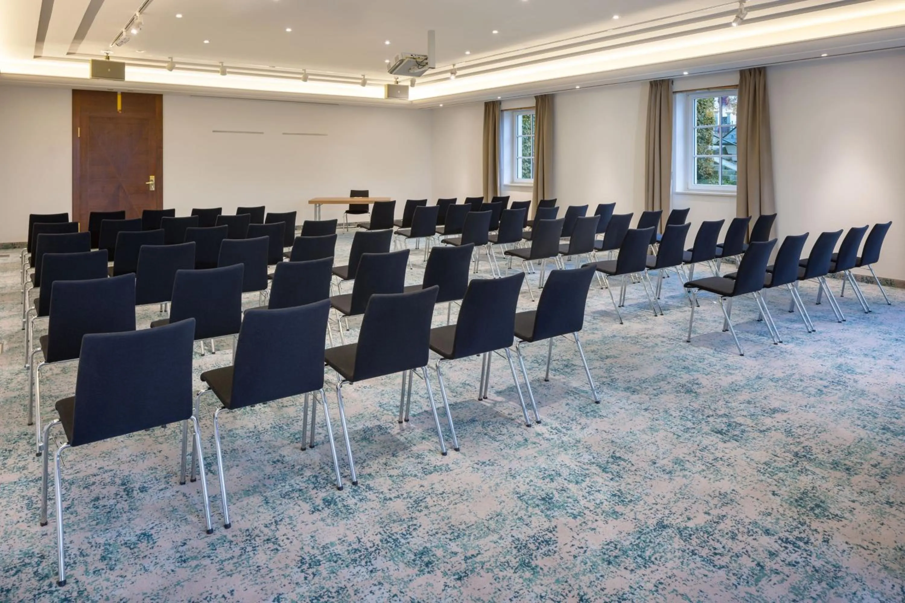 Meeting/conference room in Arabella Jagdhof Resort am Fuschlsee, a Tribute Portfolio Hotel