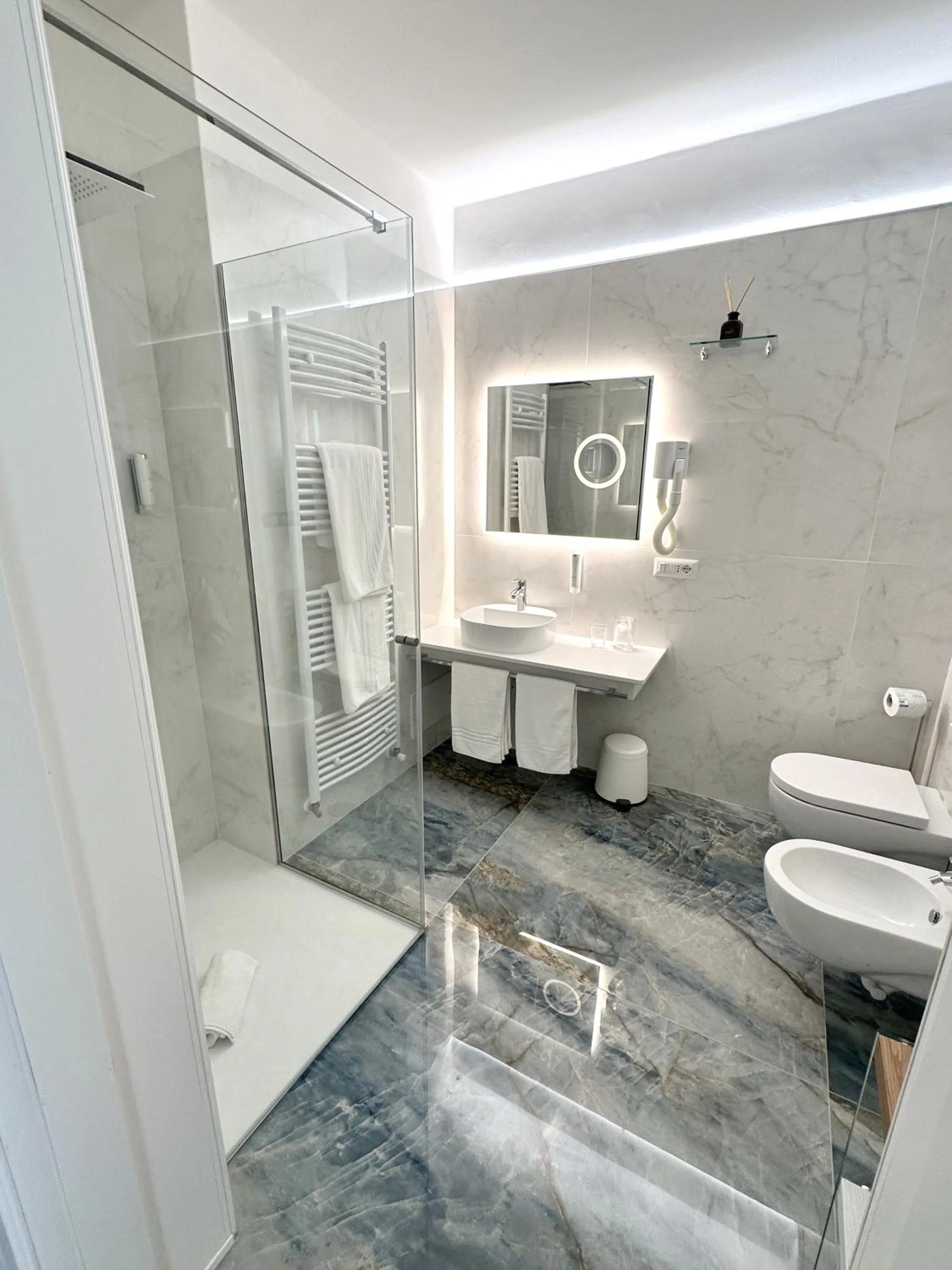 Shower in Adagio Salentino