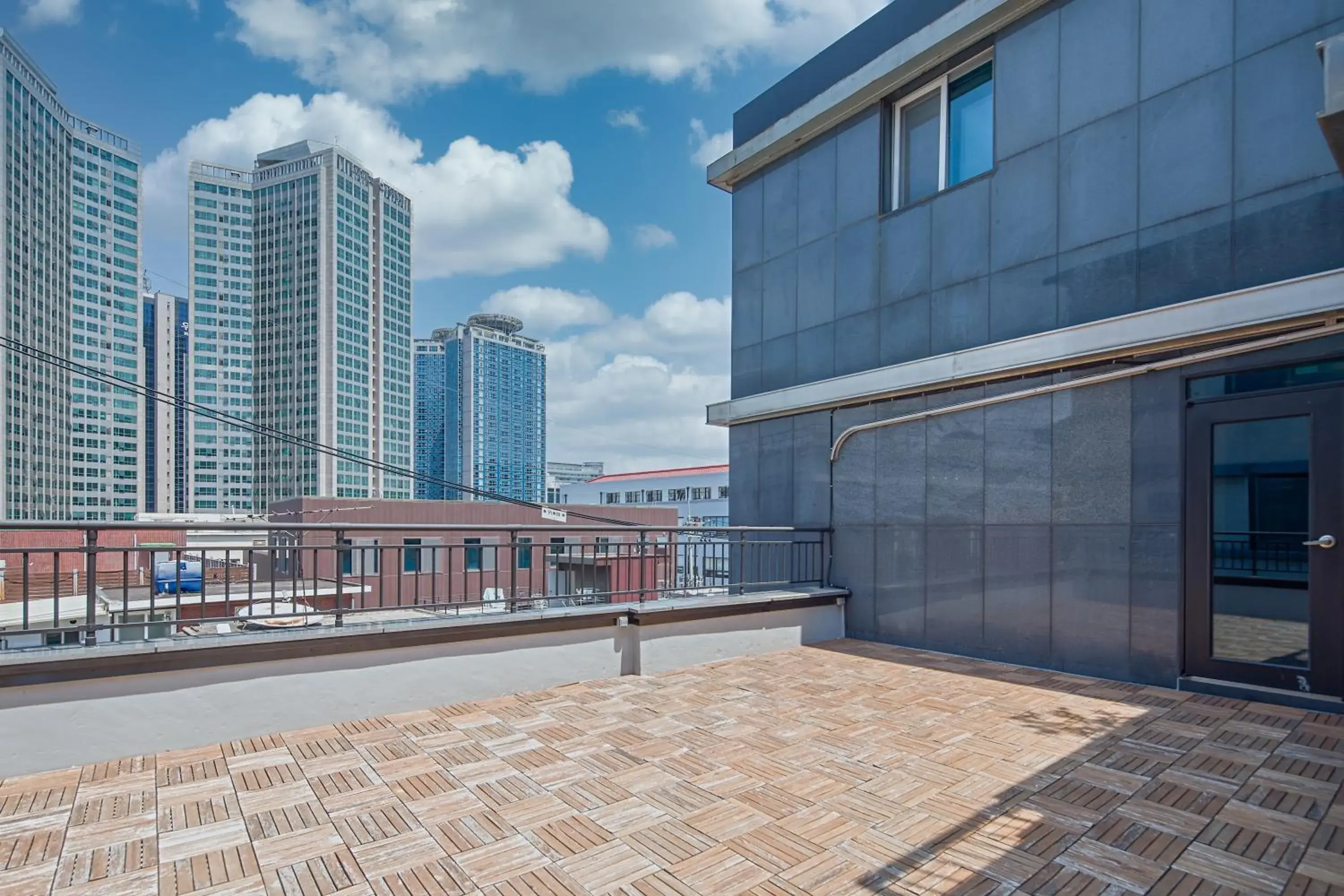 Property building in Namsan Hill Hotel Property building in Namsan Hill Hotel